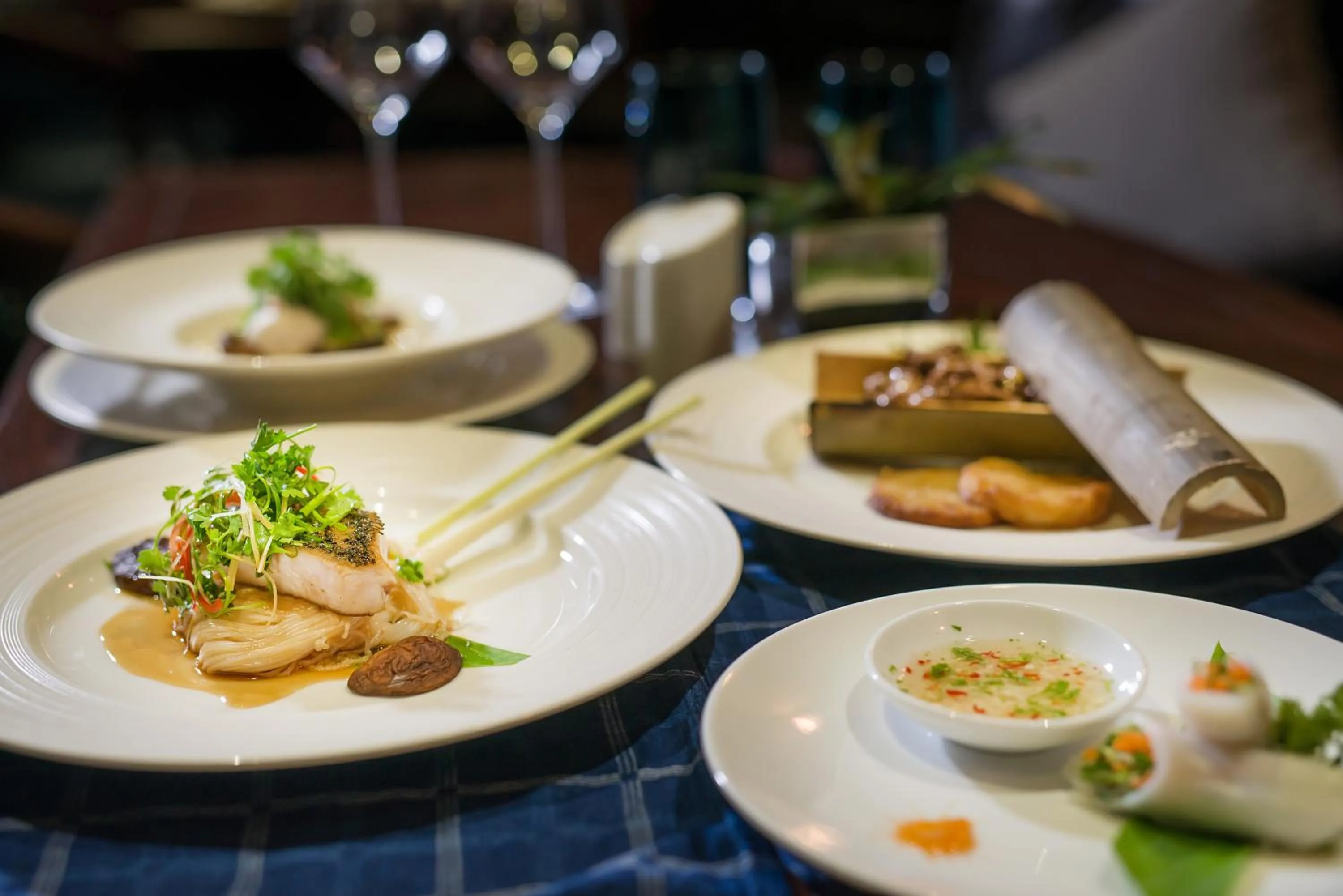 Food and drinks in Paradise Sails Cruise