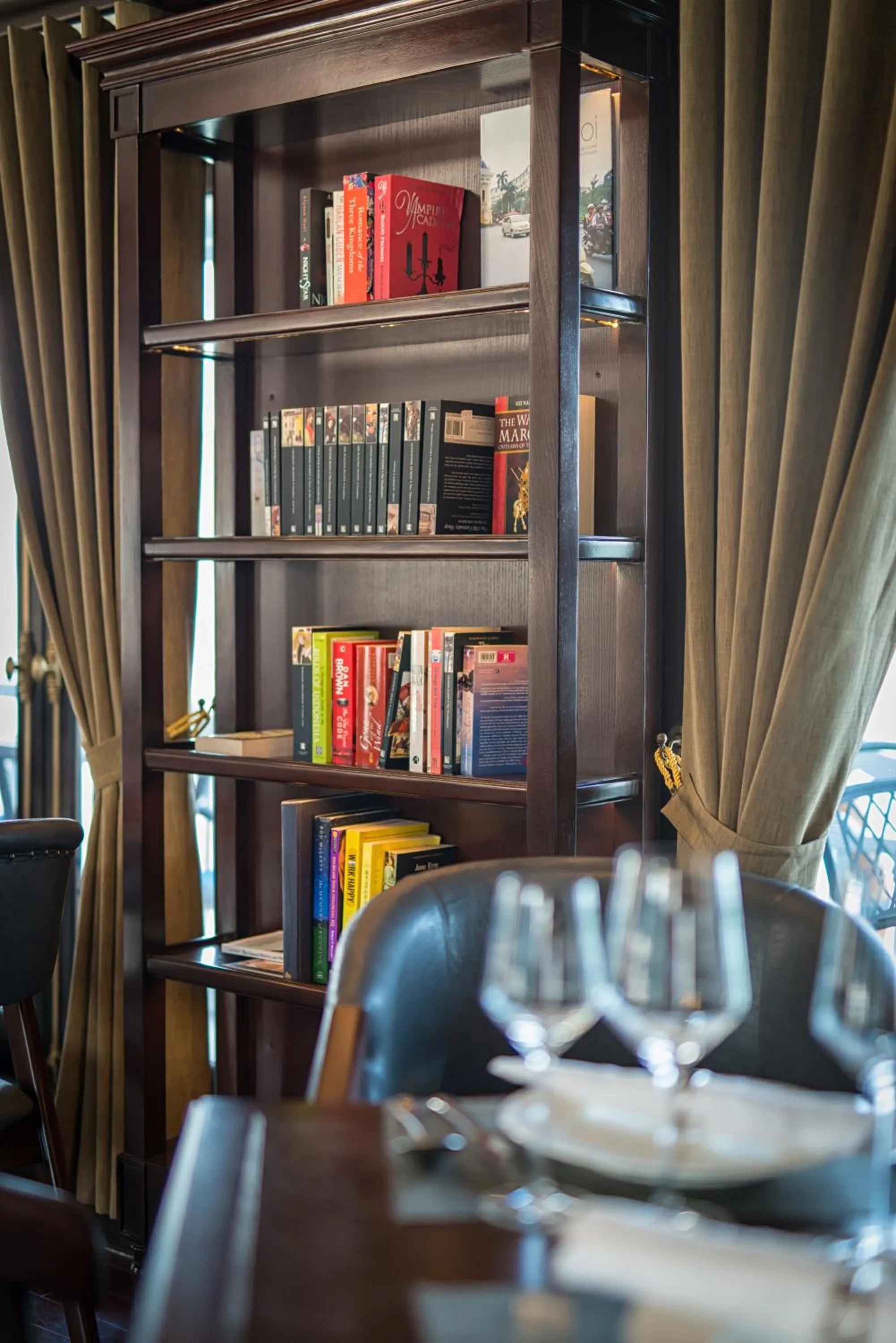 Restaurant/places to eat in Paradise Sails Cruise