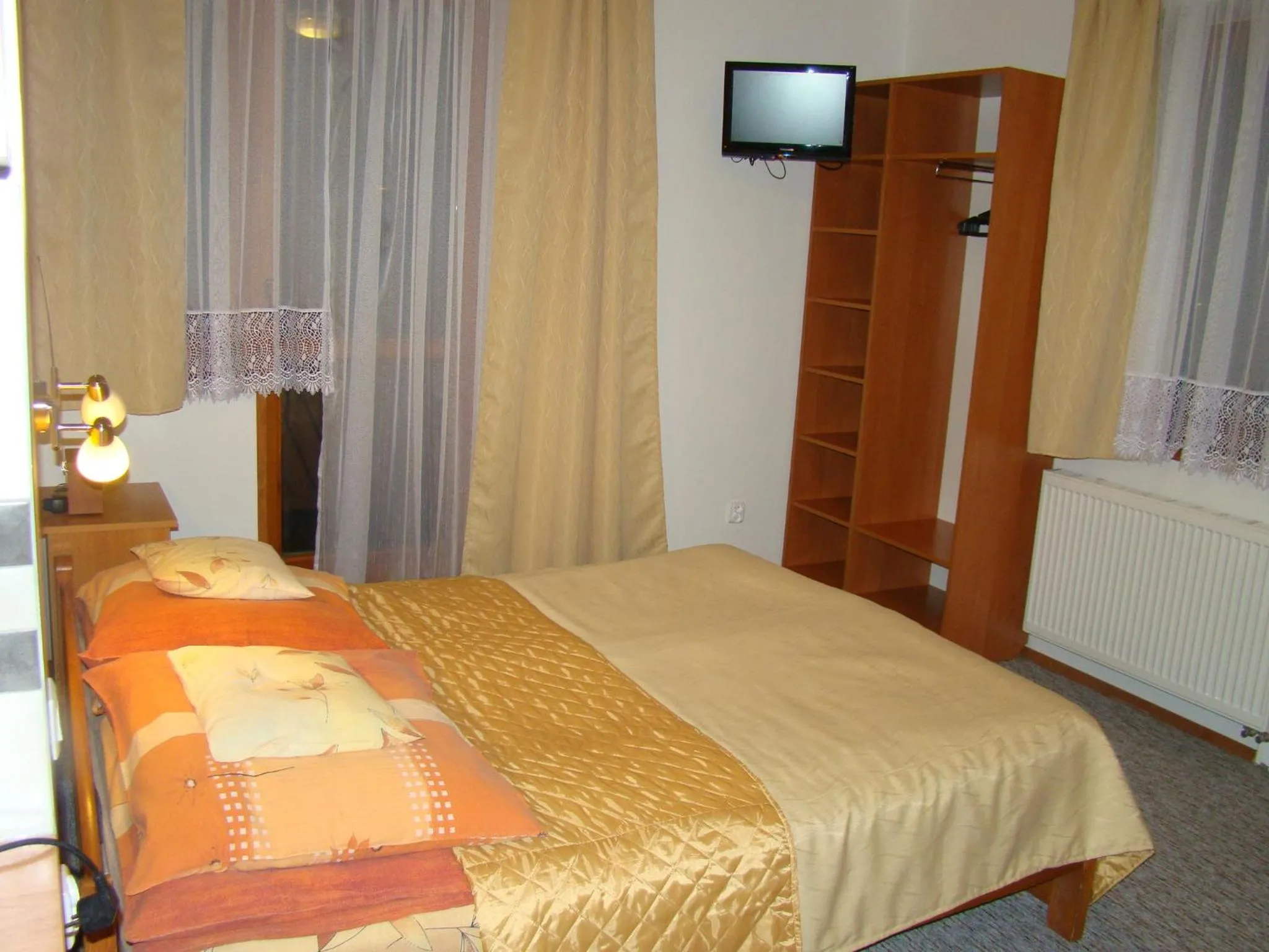 Children play ground, Bed in Willa Stenia Apartamenty