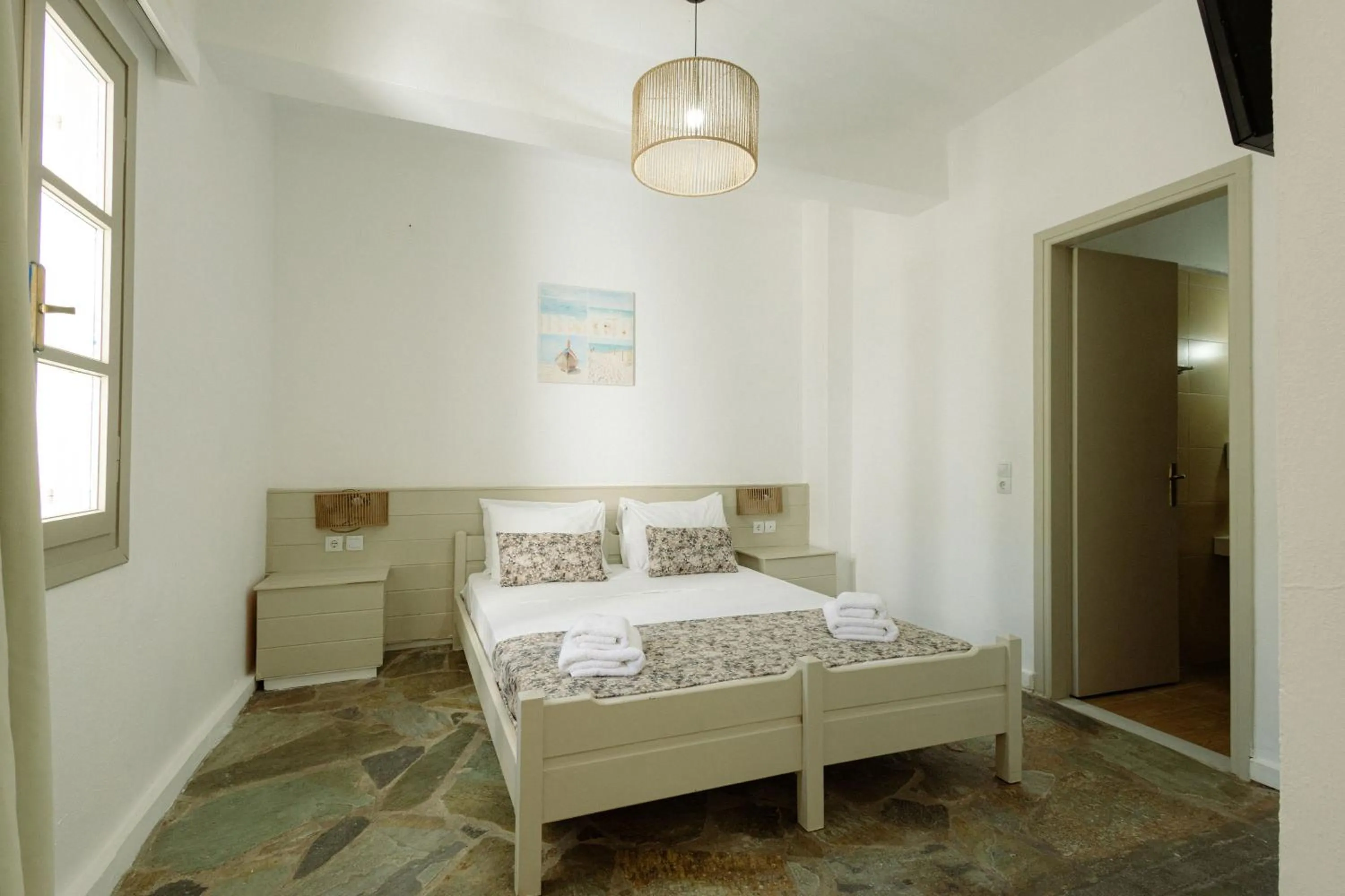 Photo of the whole room, Bed in Elmi Beach Hotel & Suites