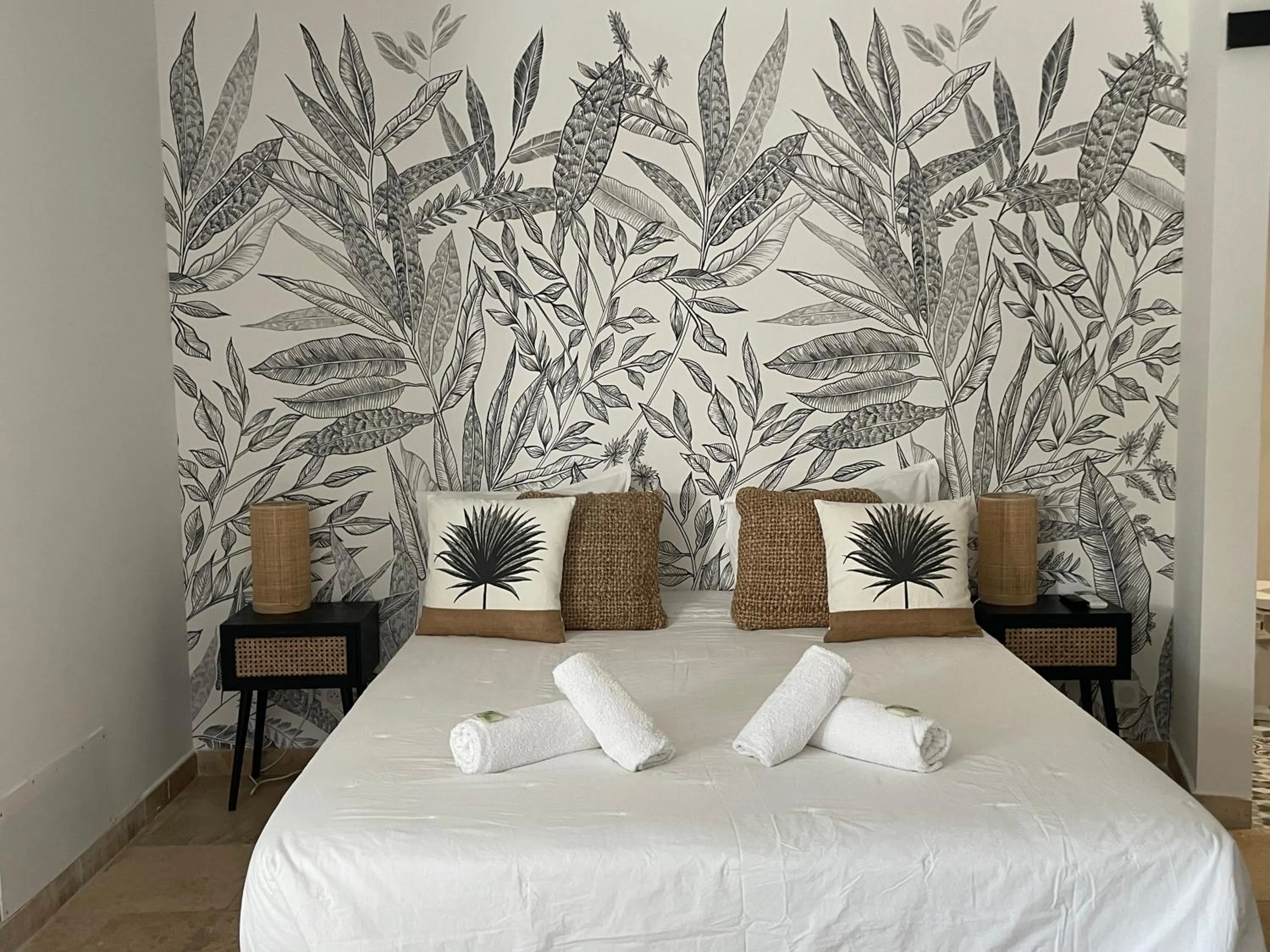 Bed in Hôtel Restaurant La Caravelle