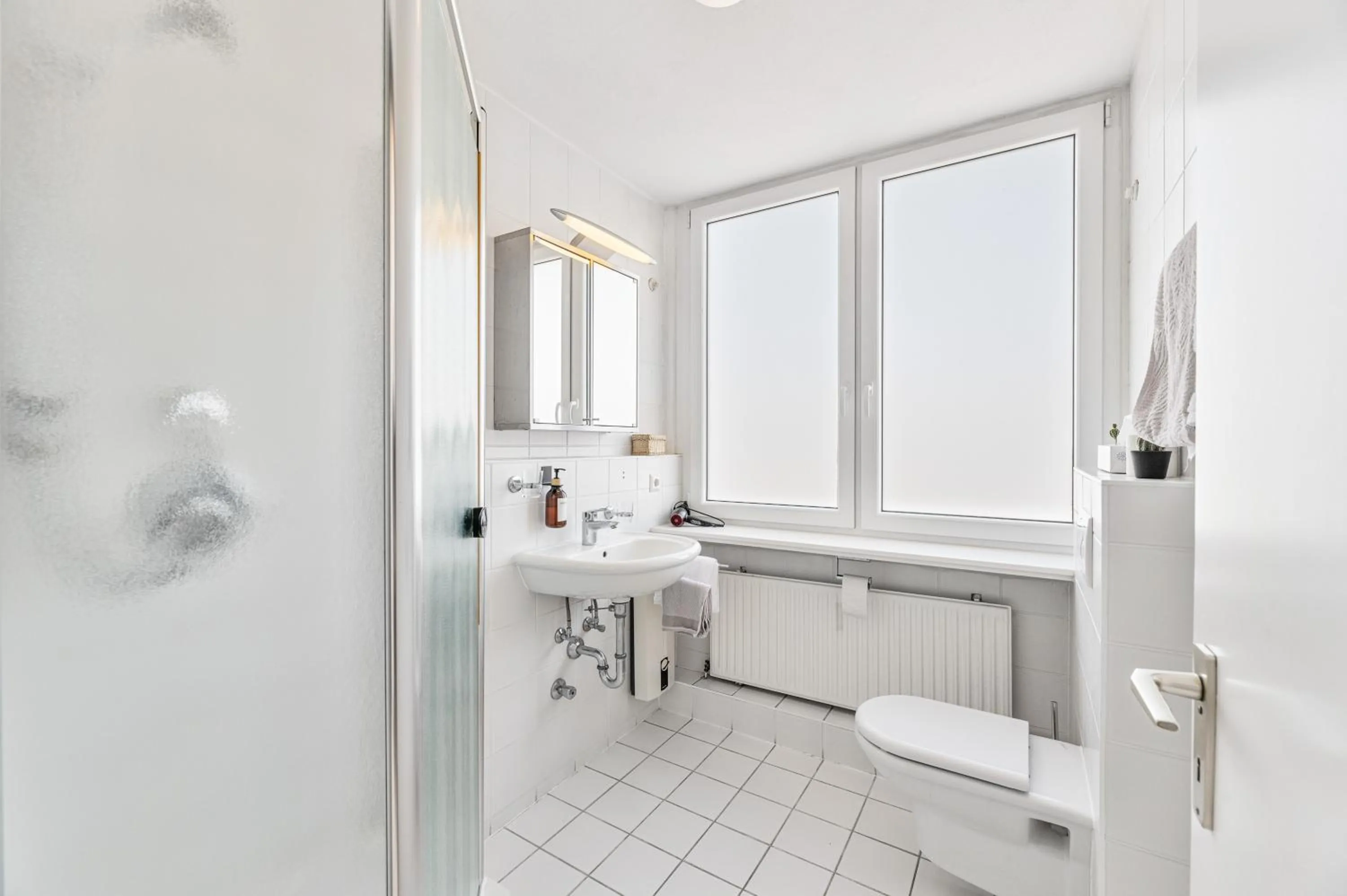 Shower in Atelier Guesthouse