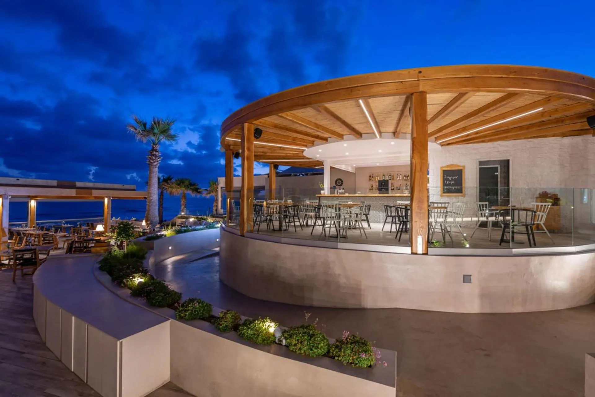 Restaurant/places to eat in Cactus Beach Hotel