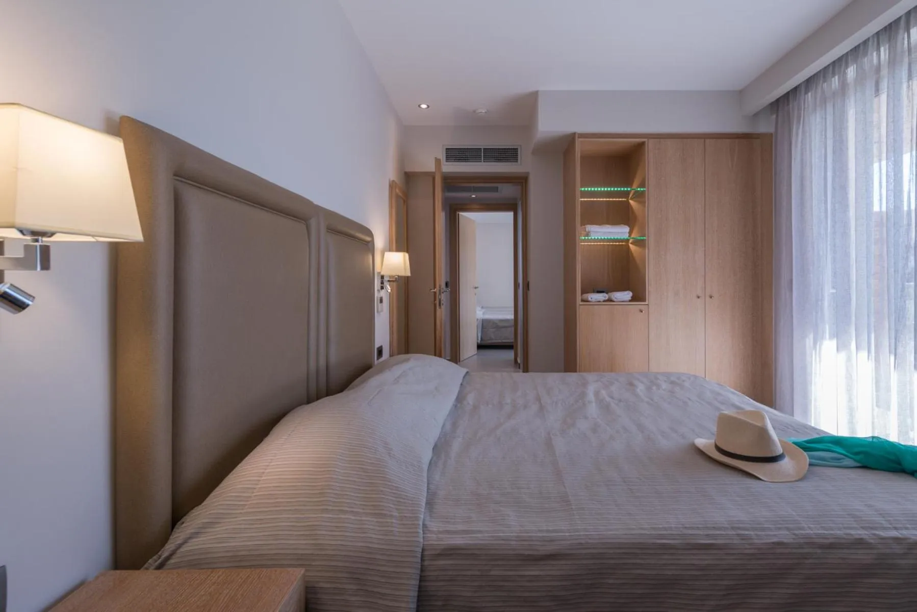 Bedroom, Bed in Cactus Beach Hotel