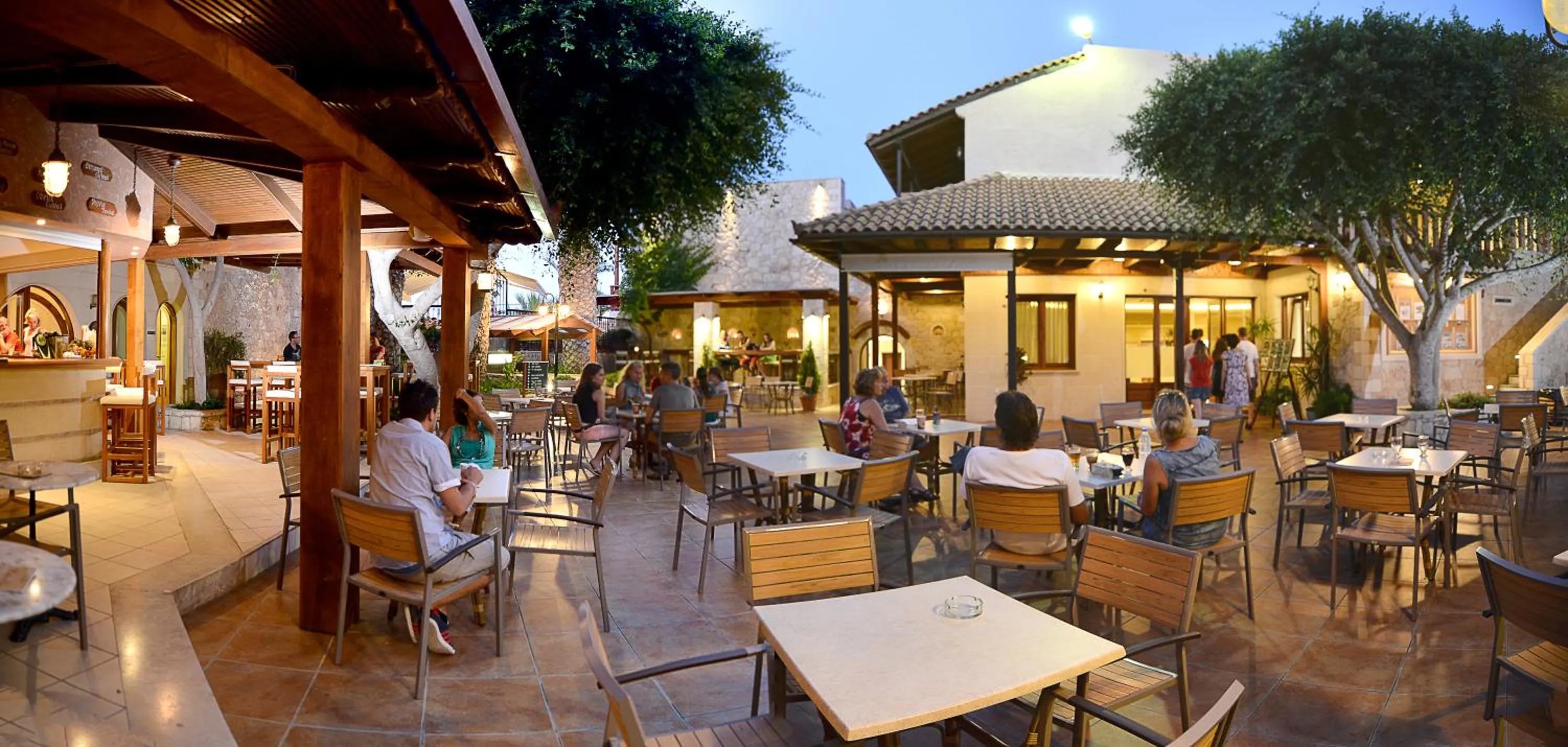 Lounge or bar in Cactus Beach Hotel