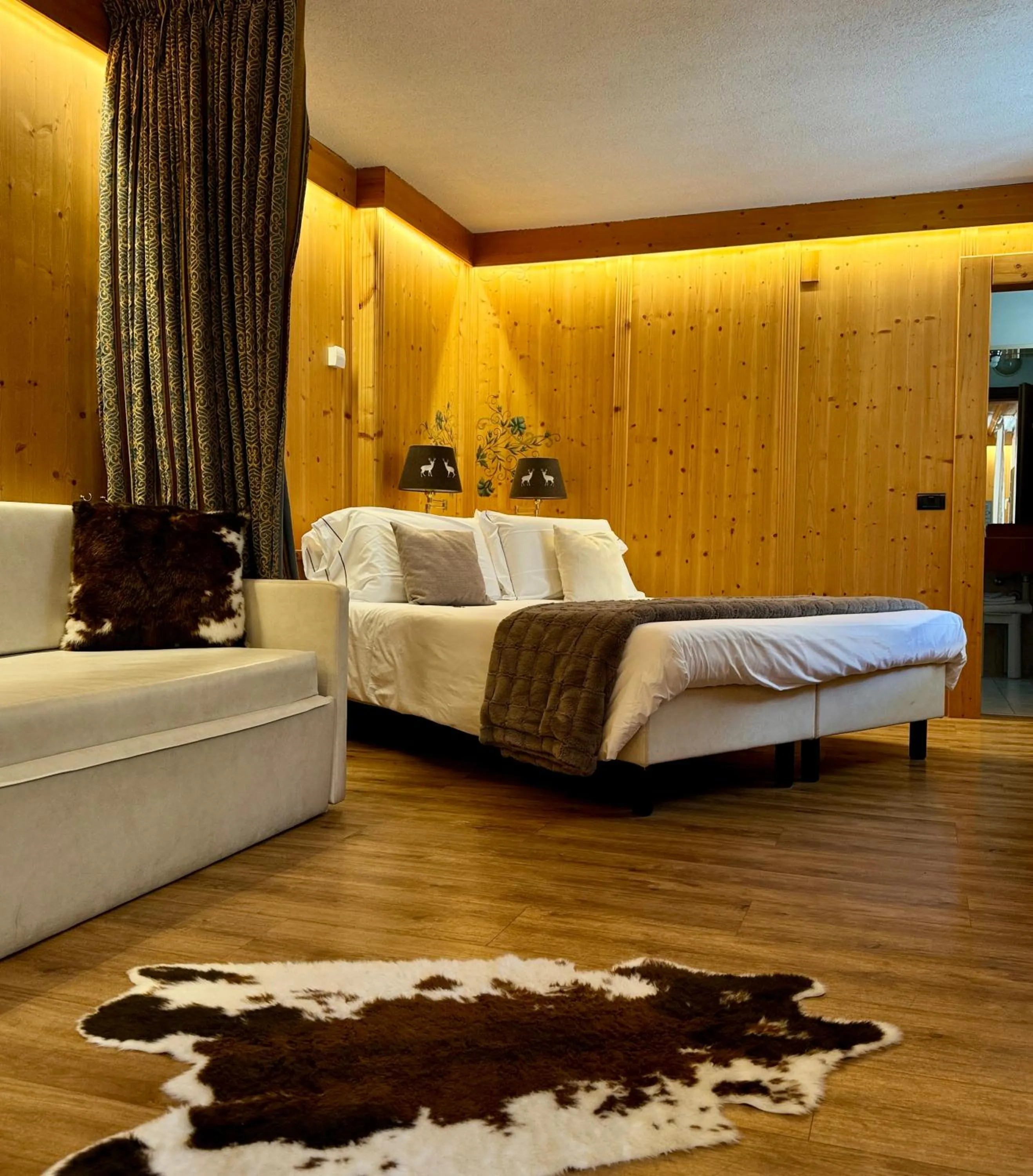 Bedroom, Bed in Hotel Caminetto