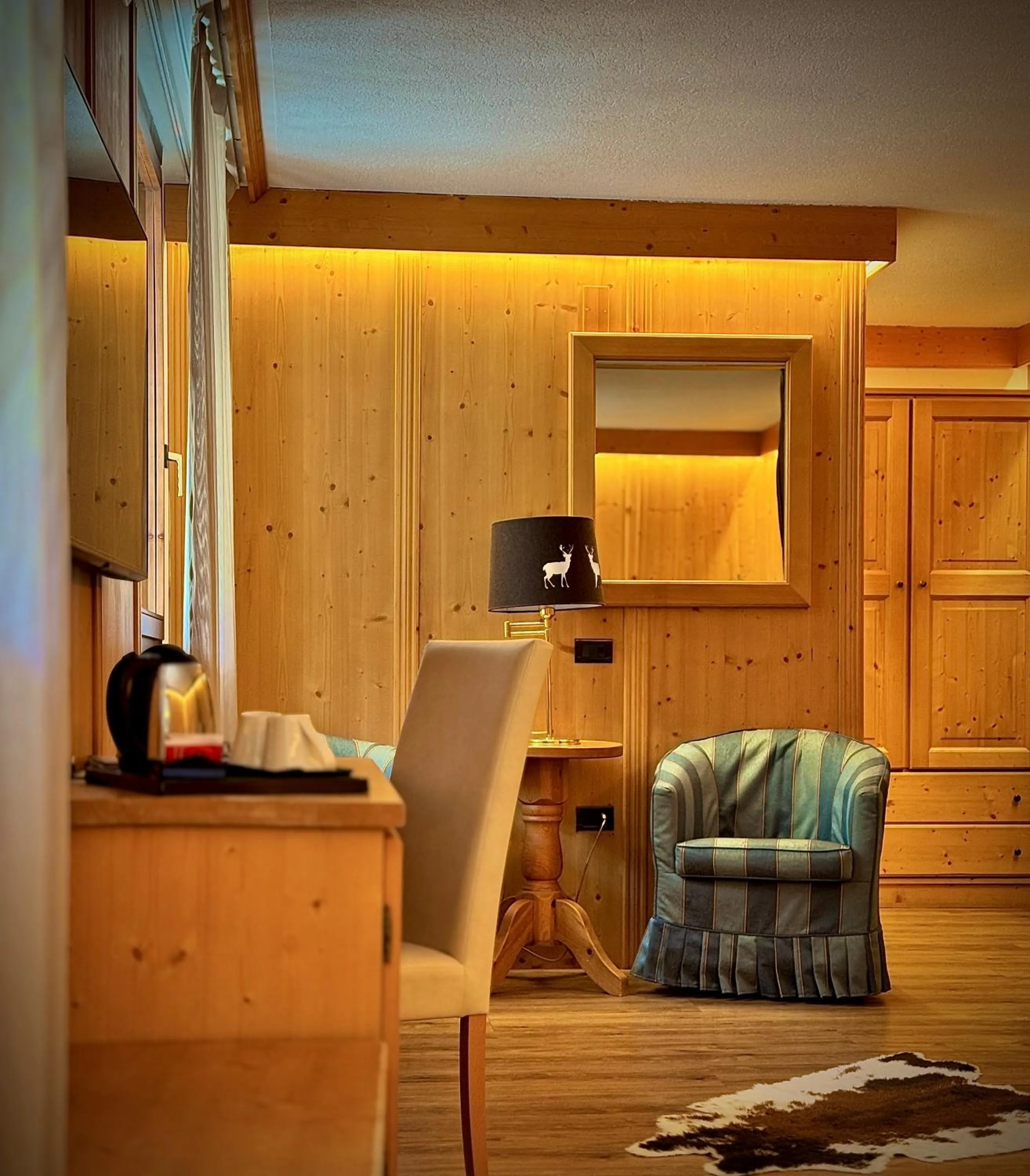 Seating area in Hotel Caminetto