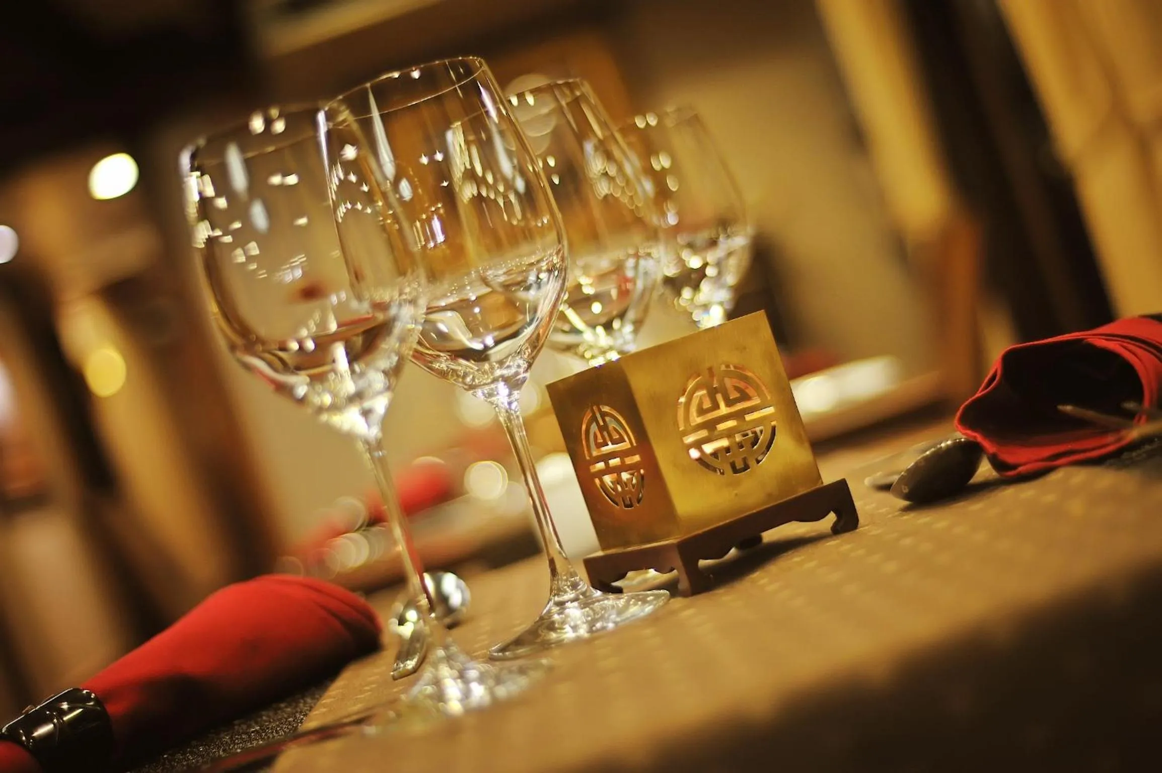 Decorative detail in Paradise Peak Cruise