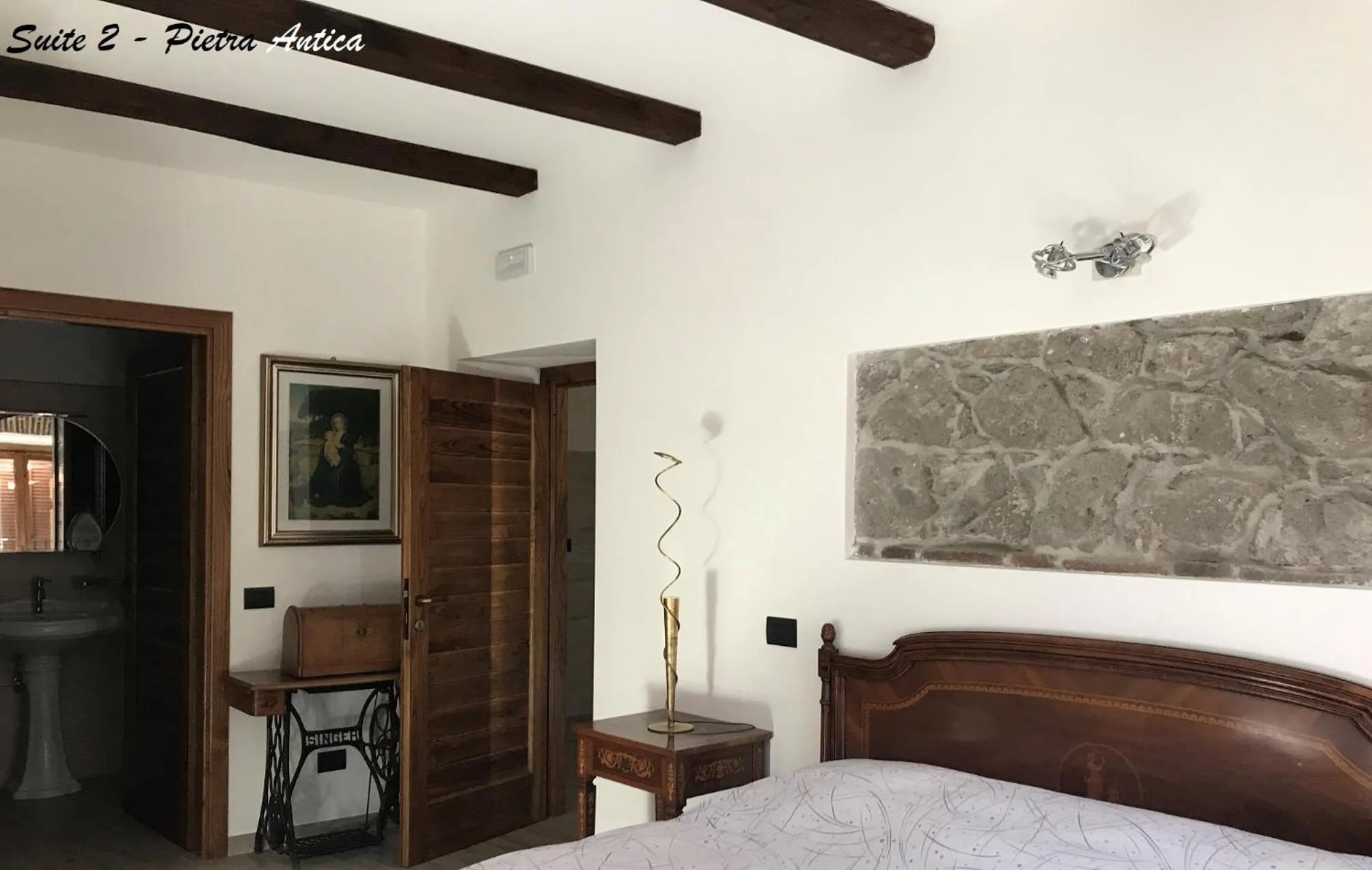 Bed in Albergo Diffuso Locanda Specchio Di Diana