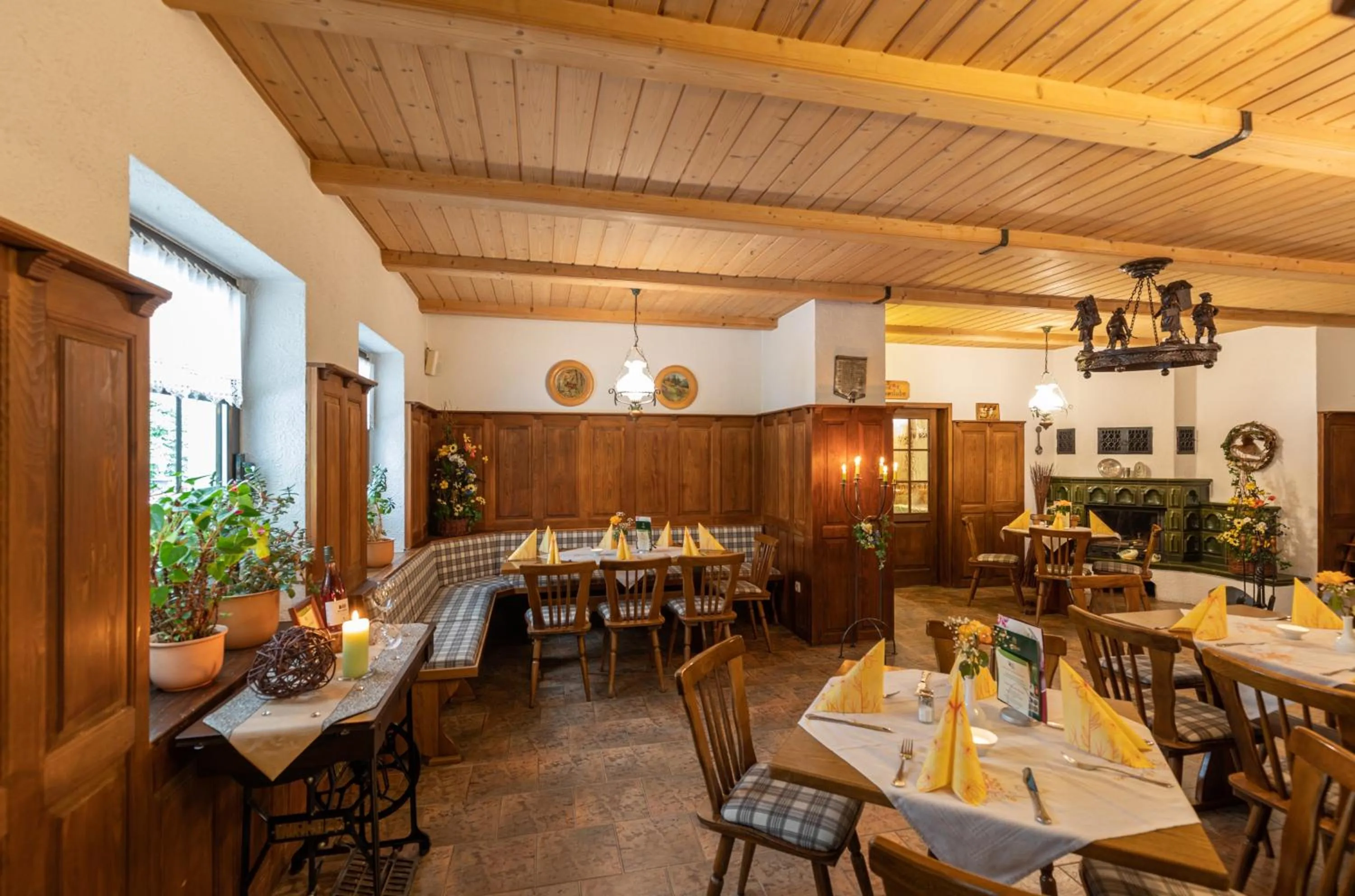 Restaurant/places to eat in Waldgasthof & Hotel Am Sauwald
