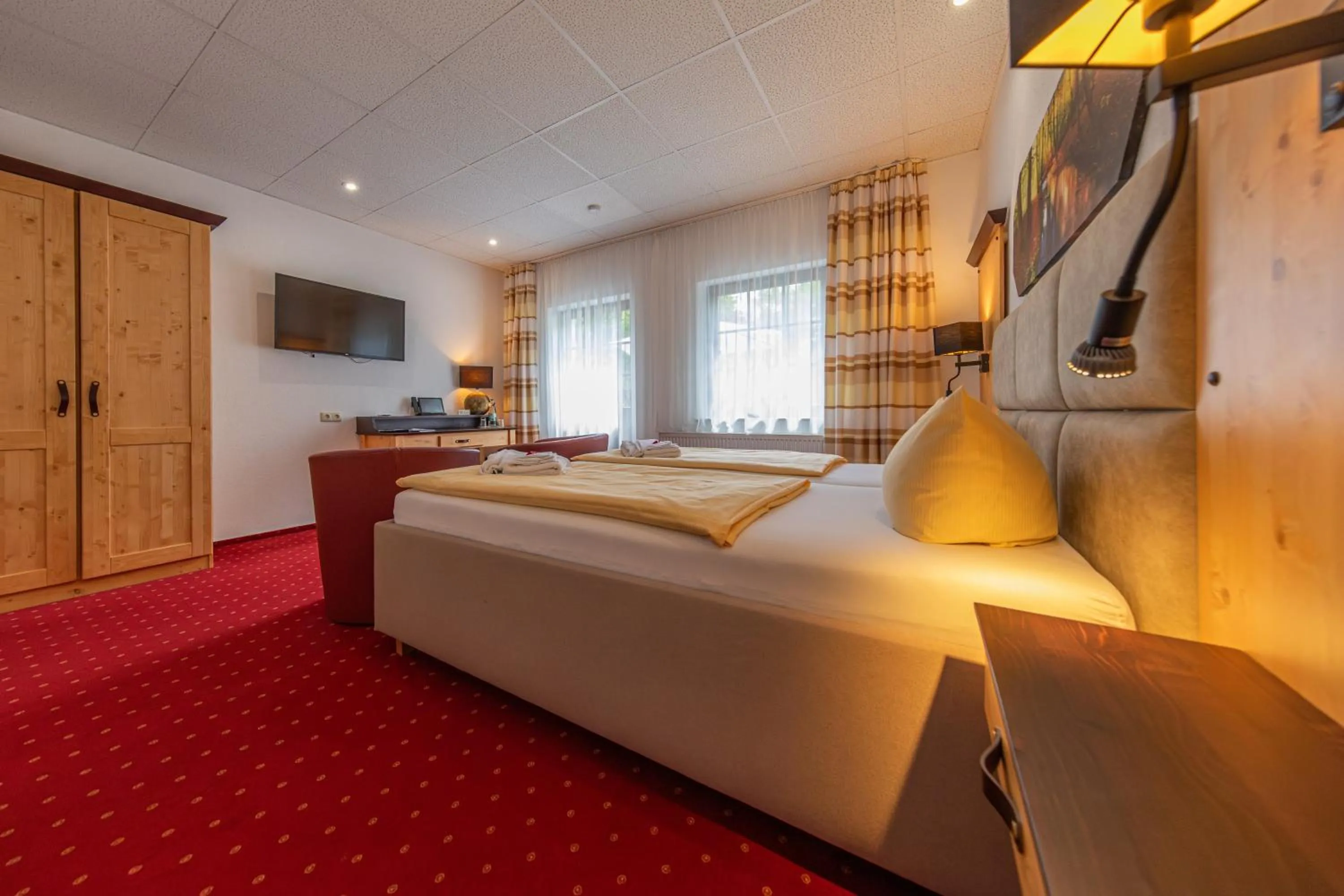 Photo of the whole room, Bed in Waldgasthof & Hotel Am Sauwald