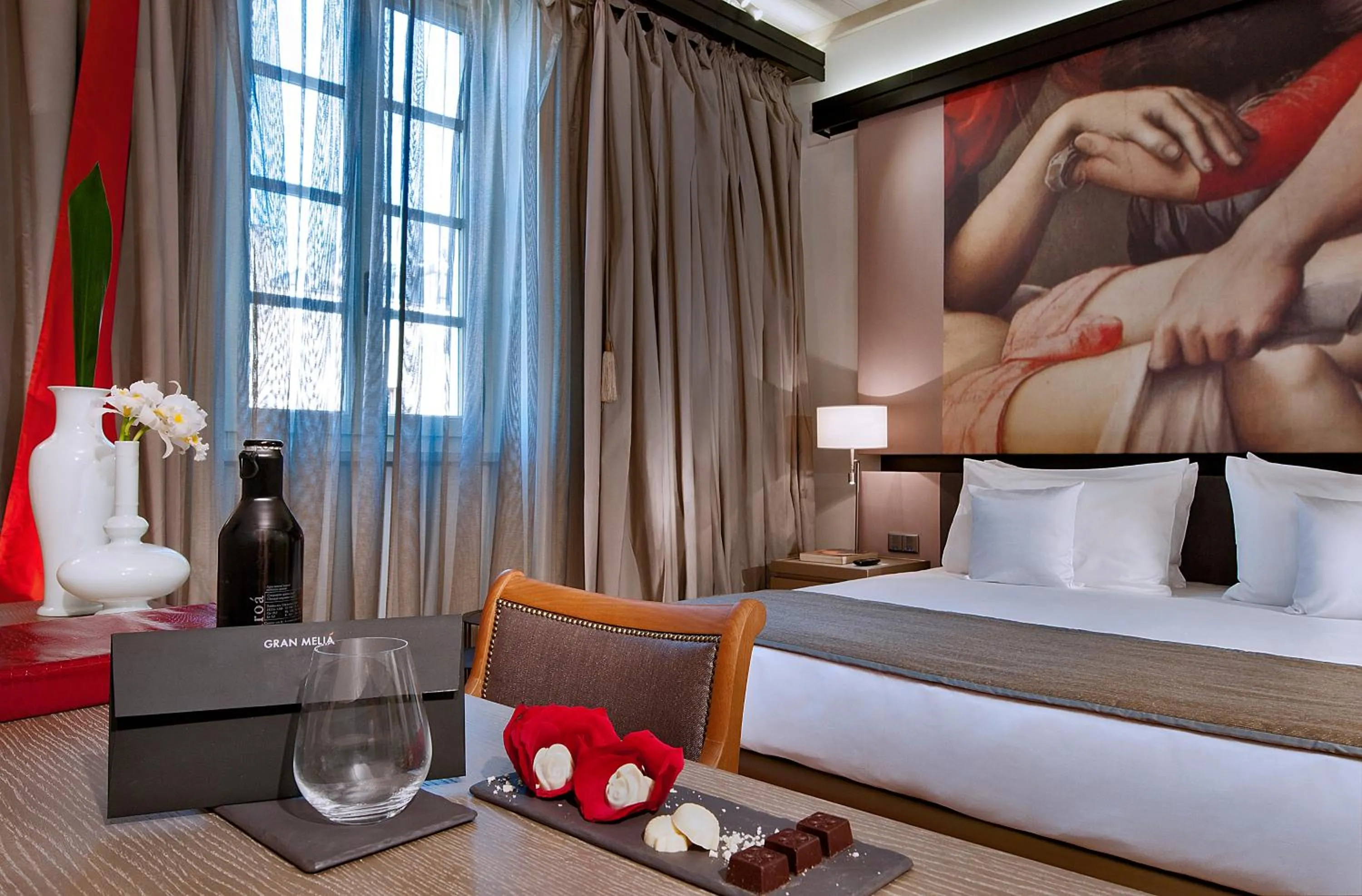 Bed in Villa Agrippina Gran Meliá – The Leading Hotels of the World