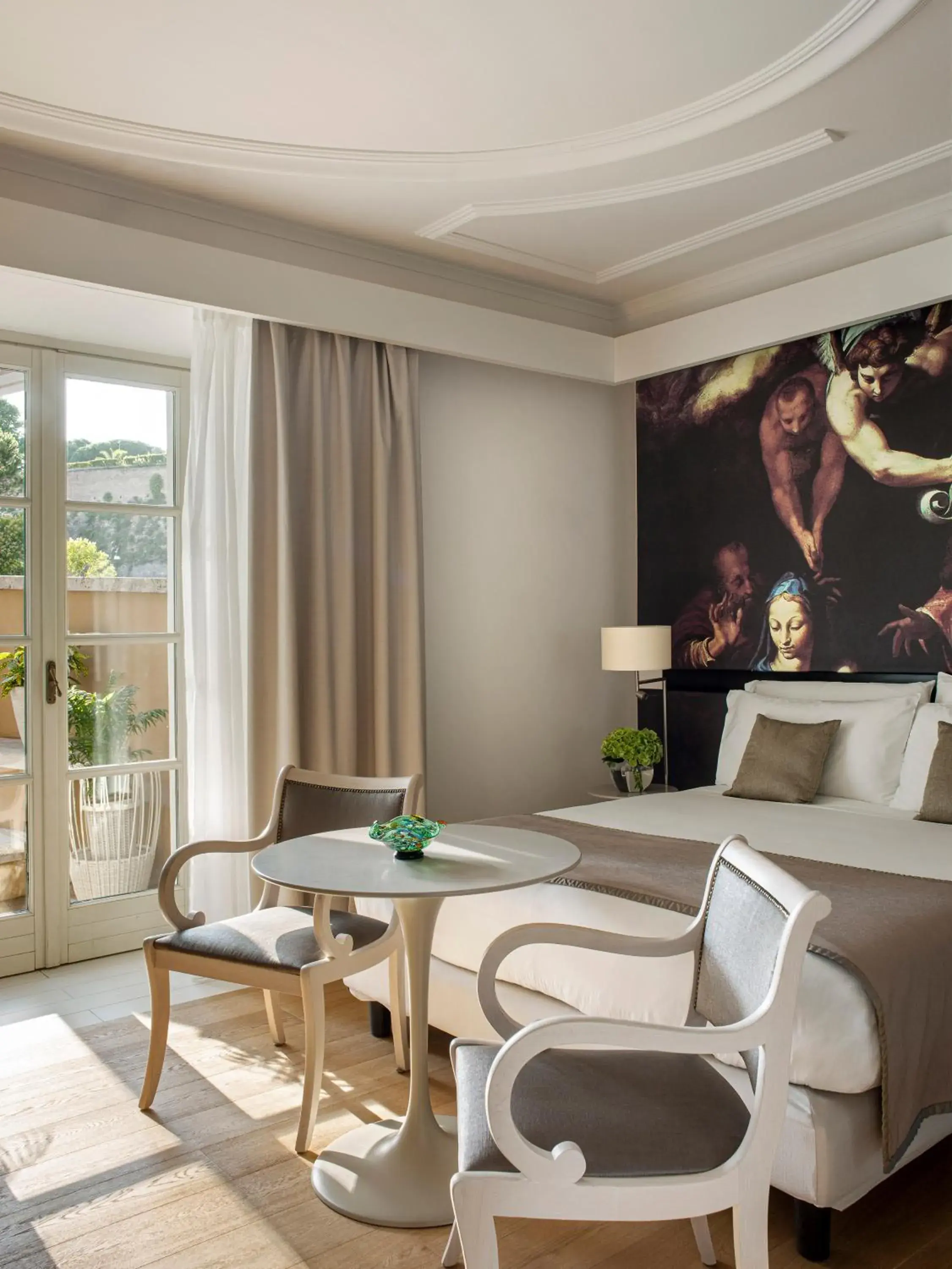 Bedroom in Villa Agrippina Gran Meliá – The Leading Hotels of the World Bedroom in Villa Agrippina Gran Meliá – The Leading Hotels of the World