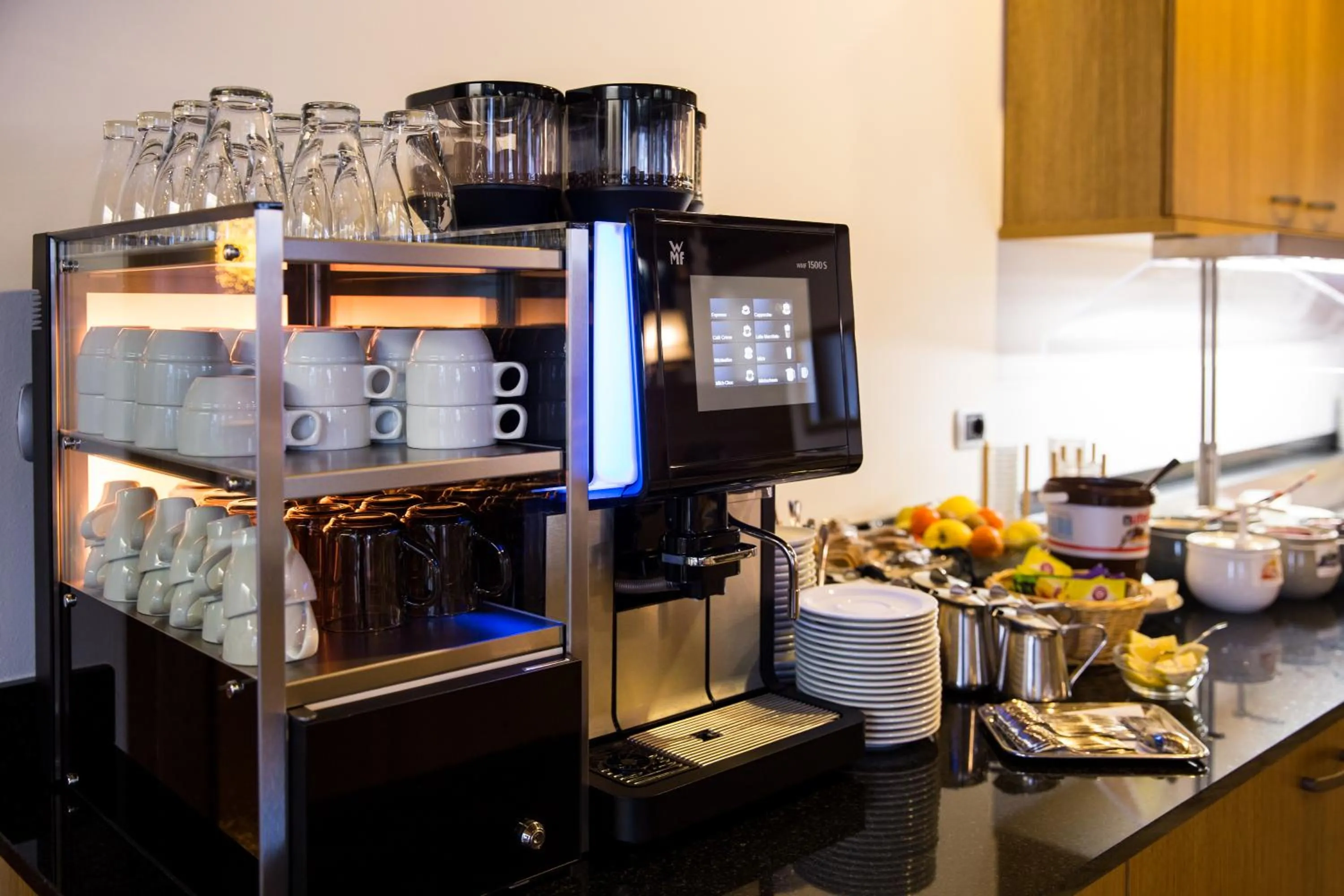 Restaurant/places to eat in Hotel Goldene Rose