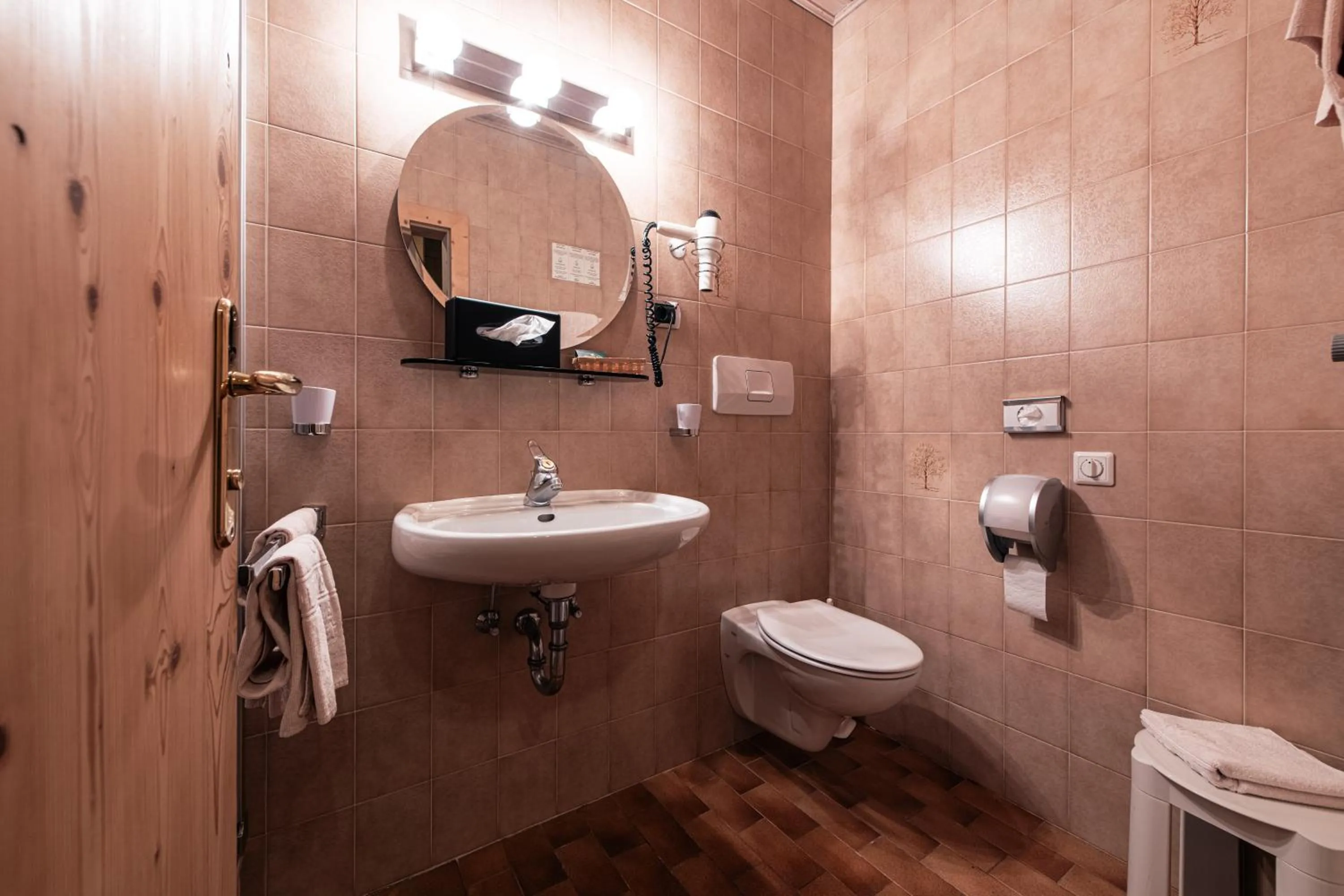 Bathroom in Hotel Goldene Rose