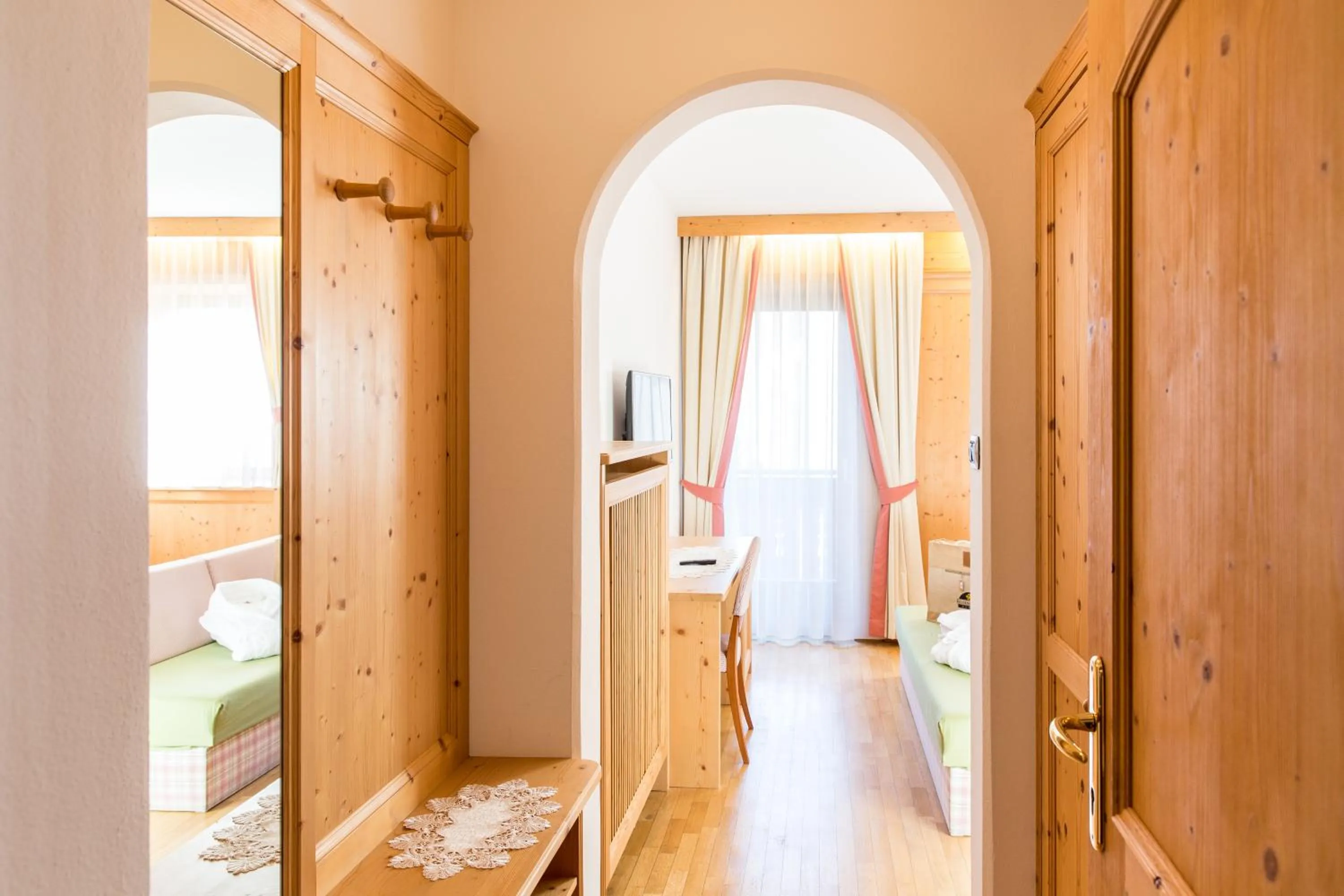 Photo of the whole room, Bed in Hotel Goldene Rose