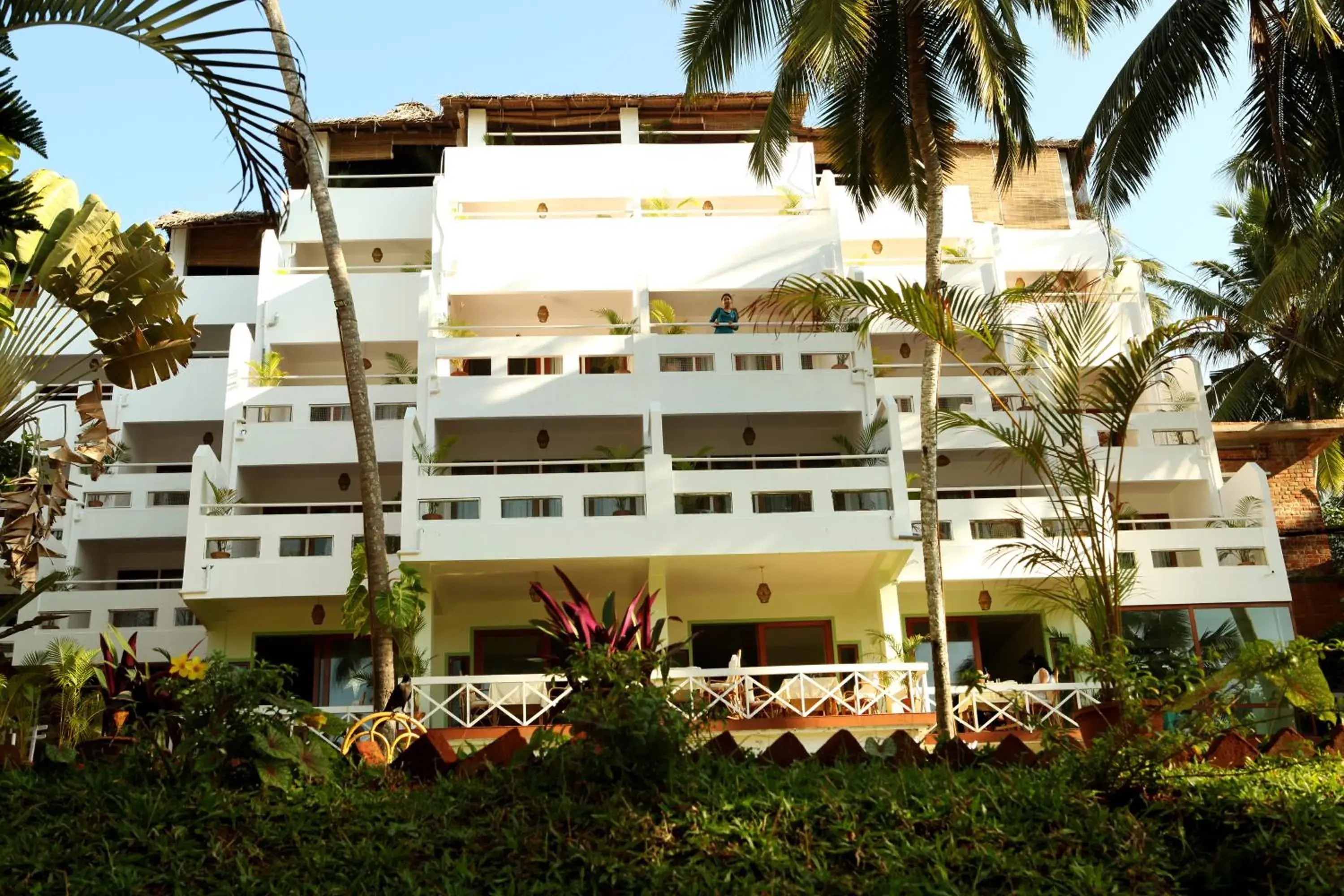 Property building in Soma Palmshore Property building in Soma Palmshore