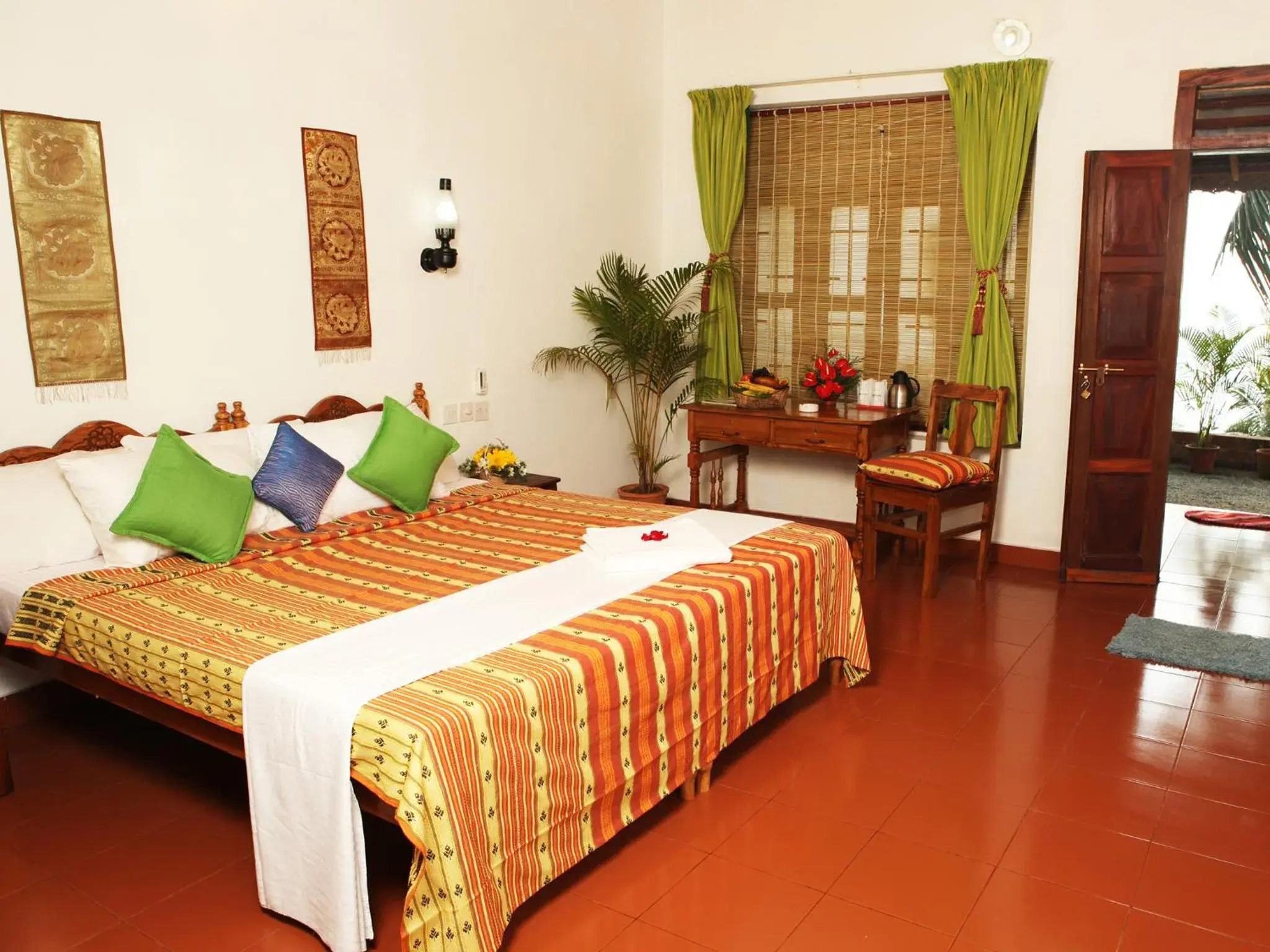 Photo of the whole room, Bed in Soma Palmshore Photo of the whole room, Bed in Soma Palmshore