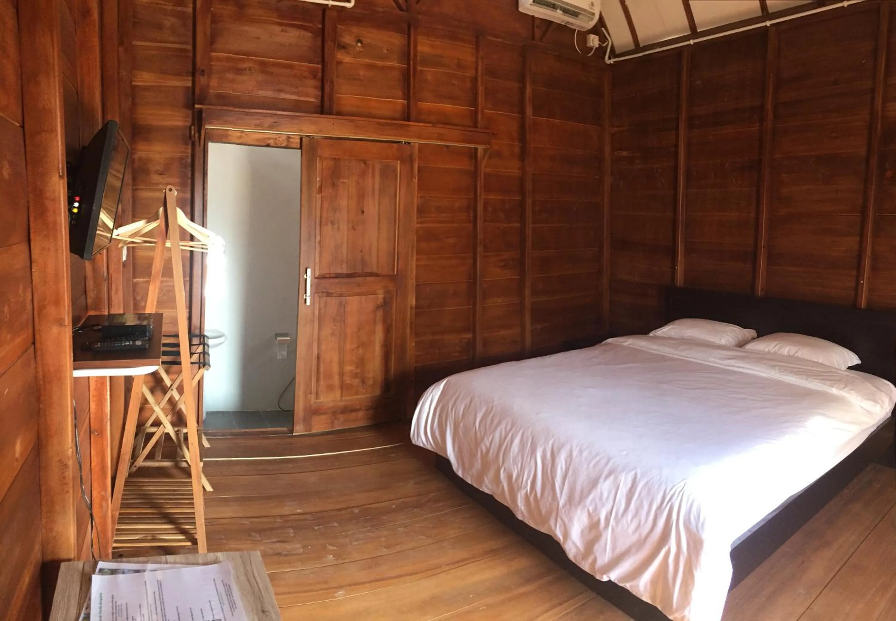 Photo of the whole room, Bed in Tanah Penida Bungalows