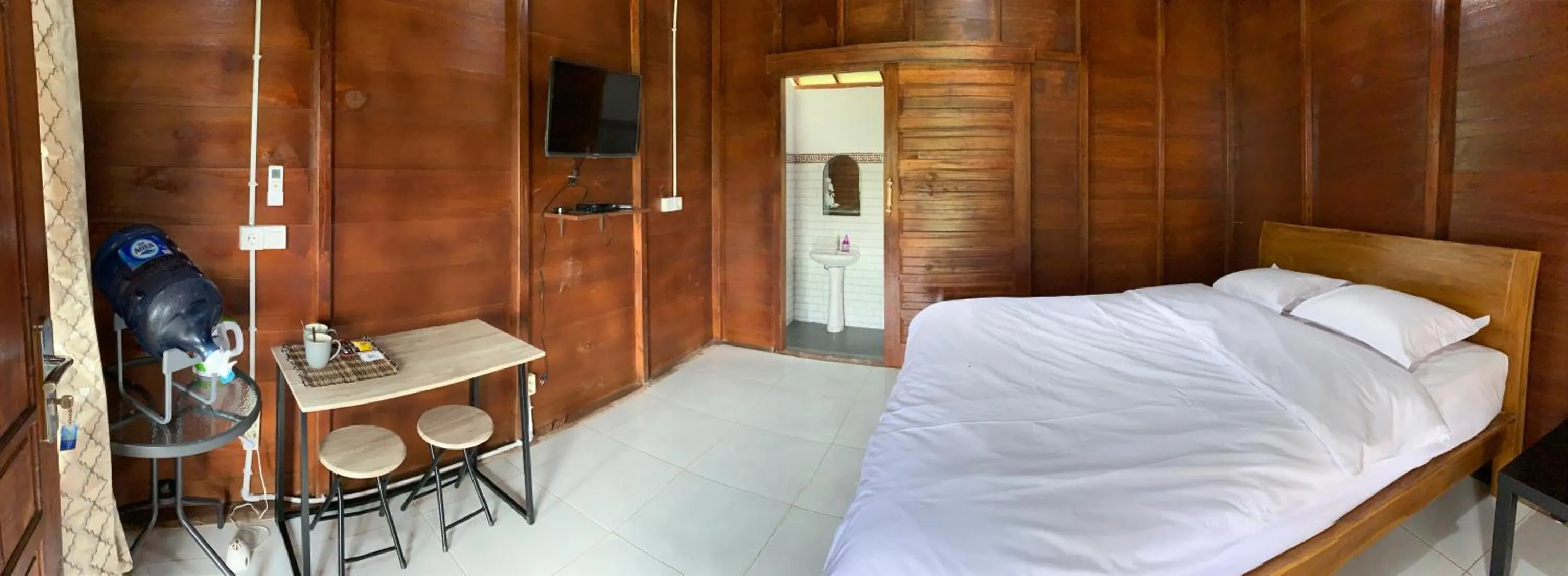 Photo of the whole room, Bed in Tanah Penida Bungalows