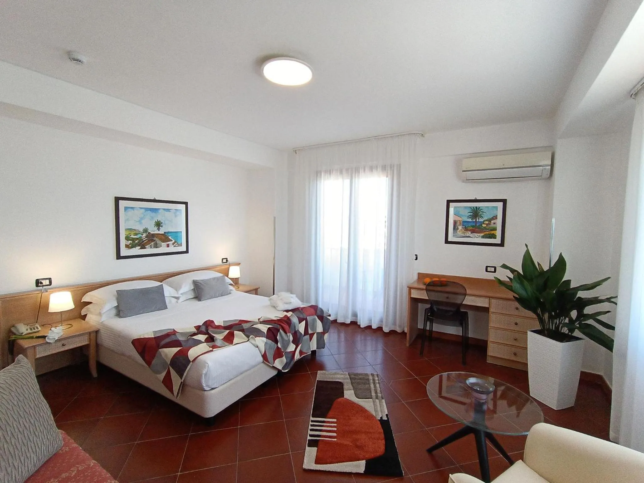 Shower, Bed in Best Western Hotel Martello