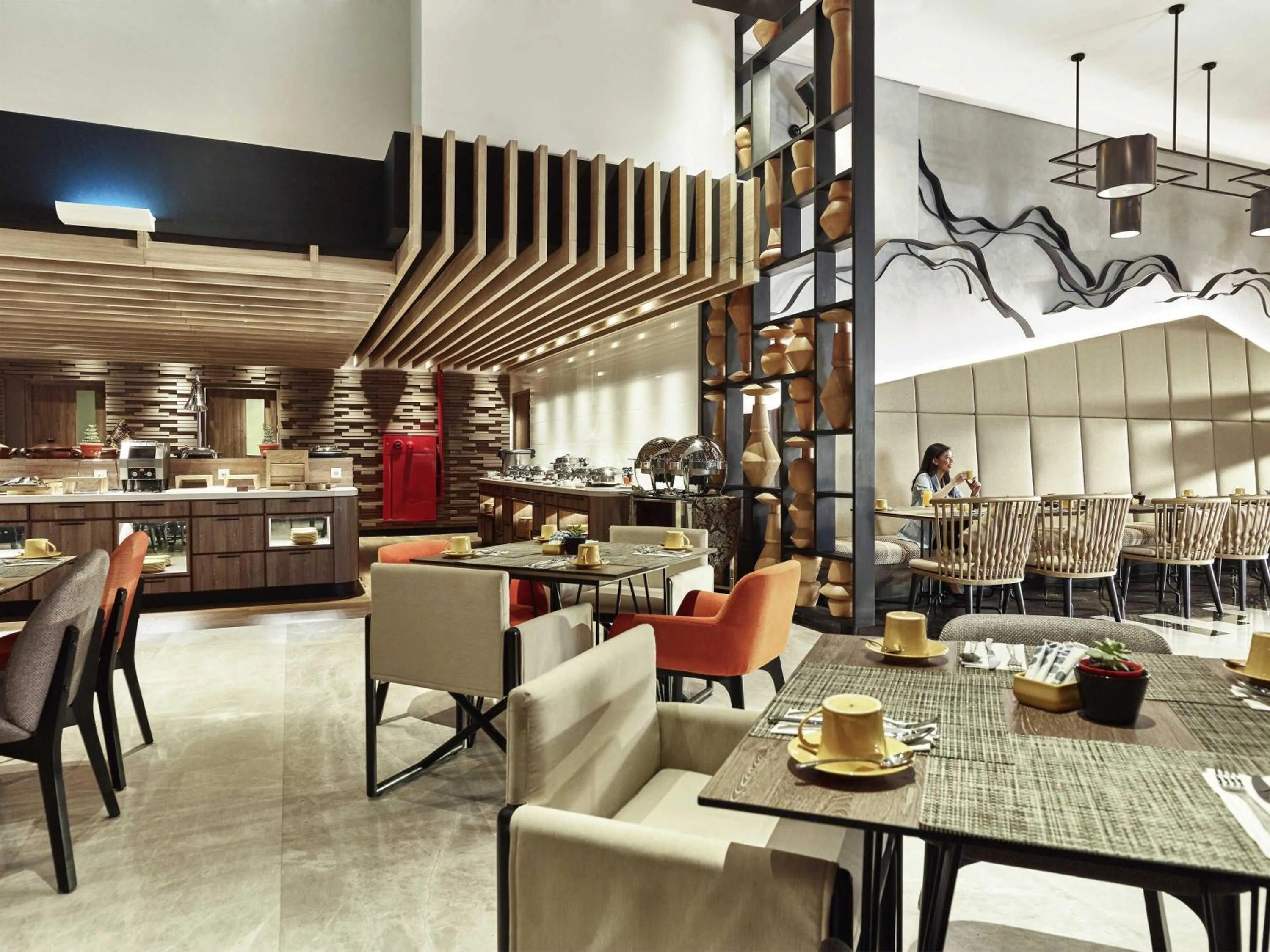 Restaurant/places to eat in Novotel Karawang