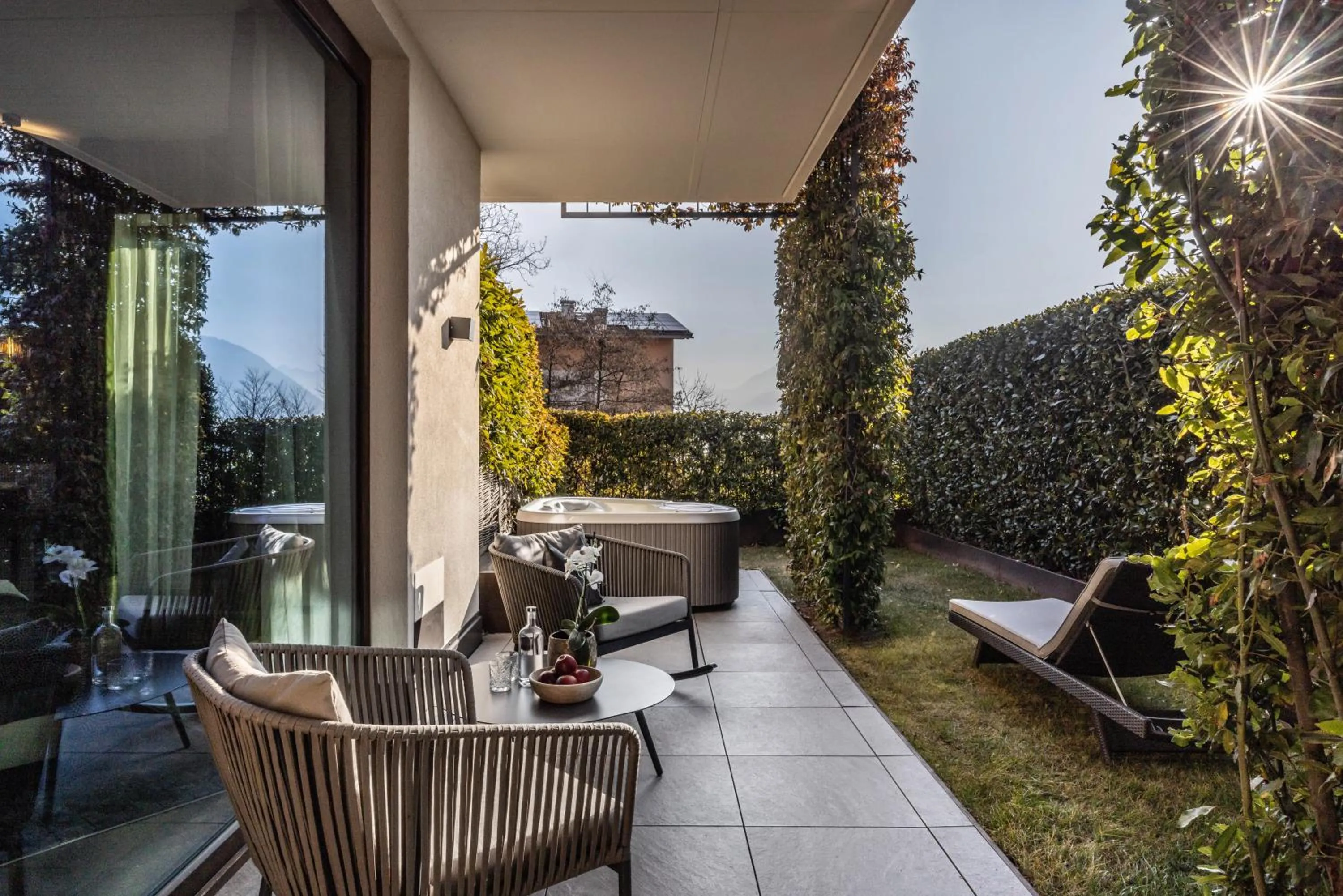 Hot Tub in Hotel Der Weinmesser