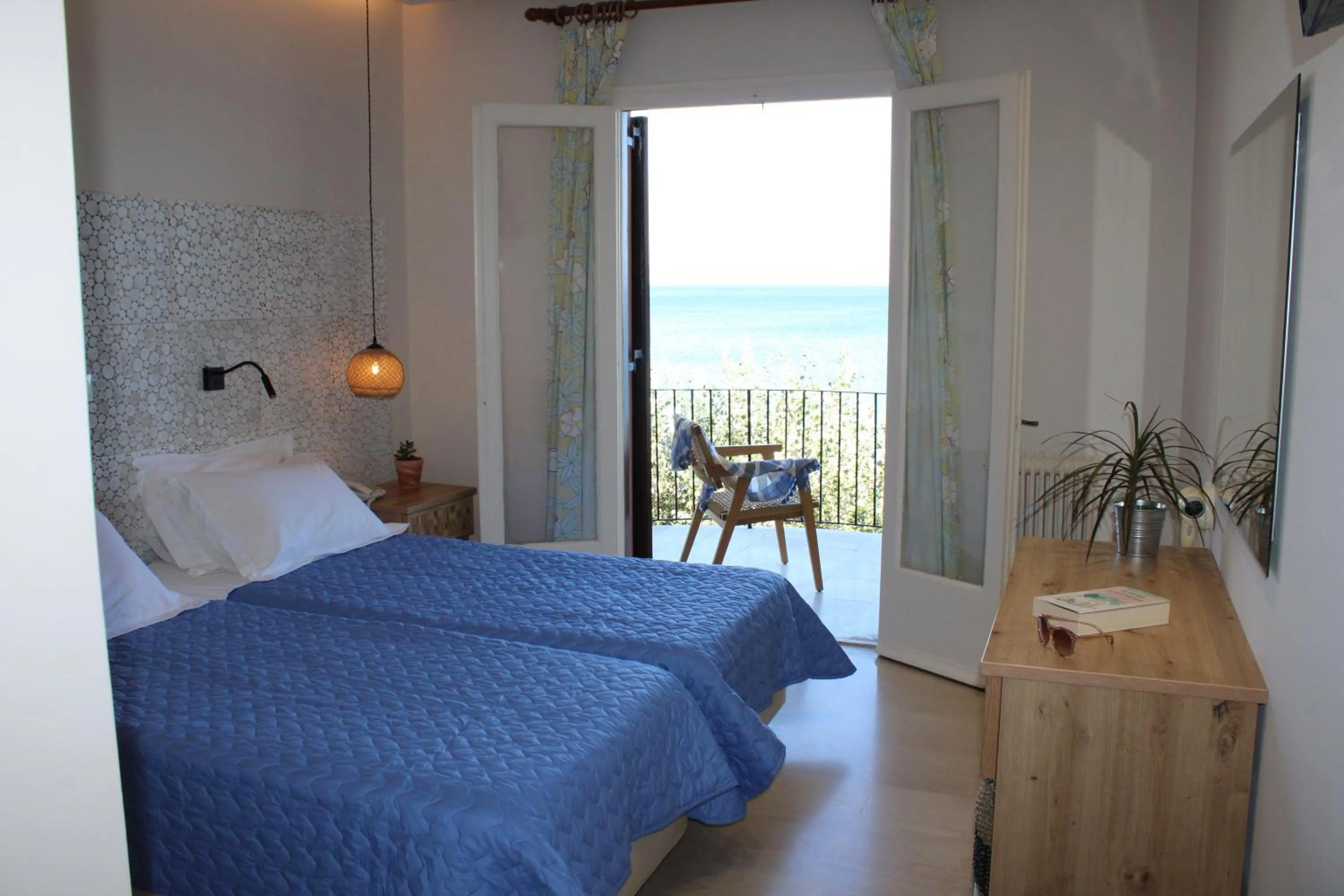 Bed in Dassia Beach Hotel