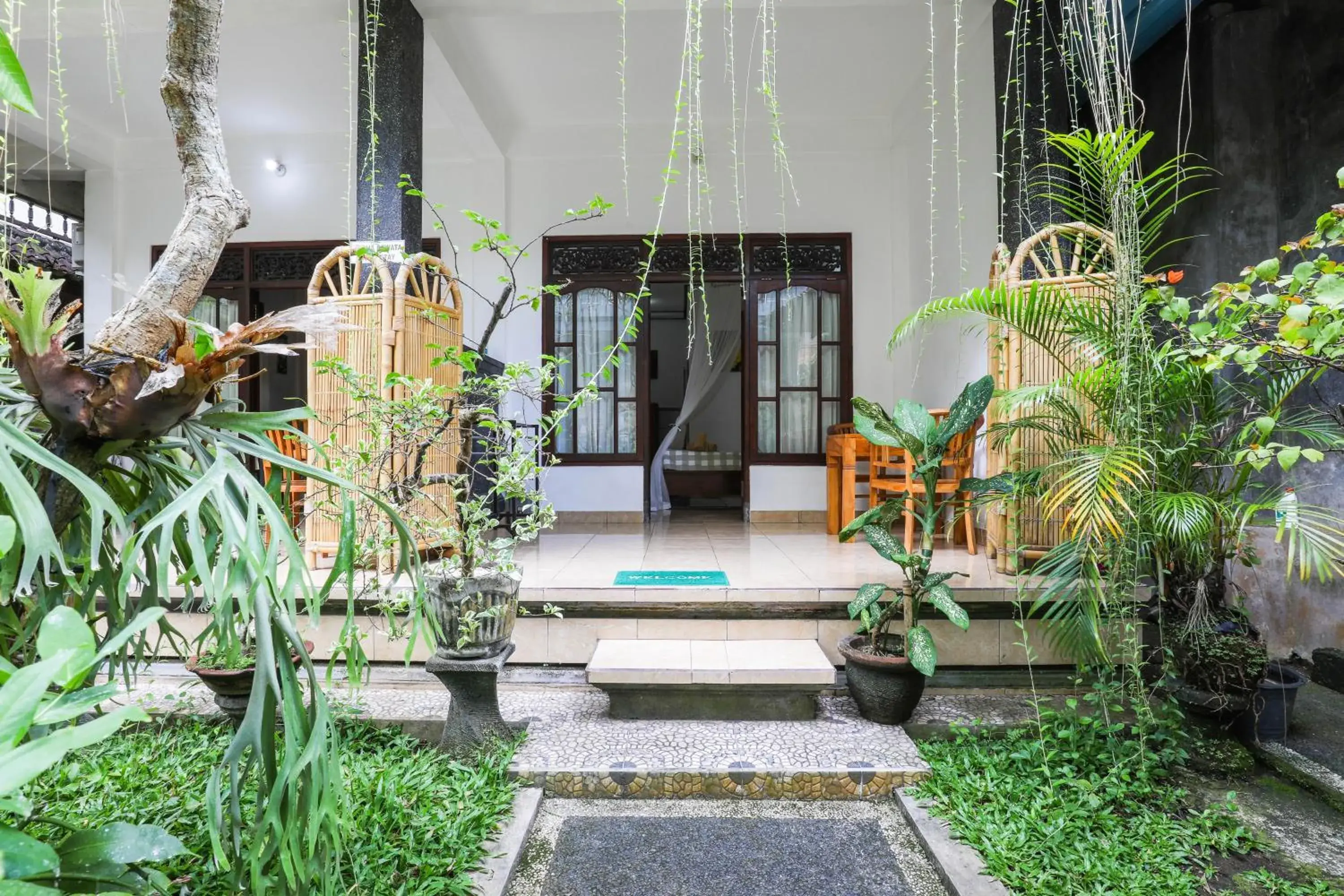 Property building in Artha Dewata Home Stay Property building in Artha Dewata Home Stay
