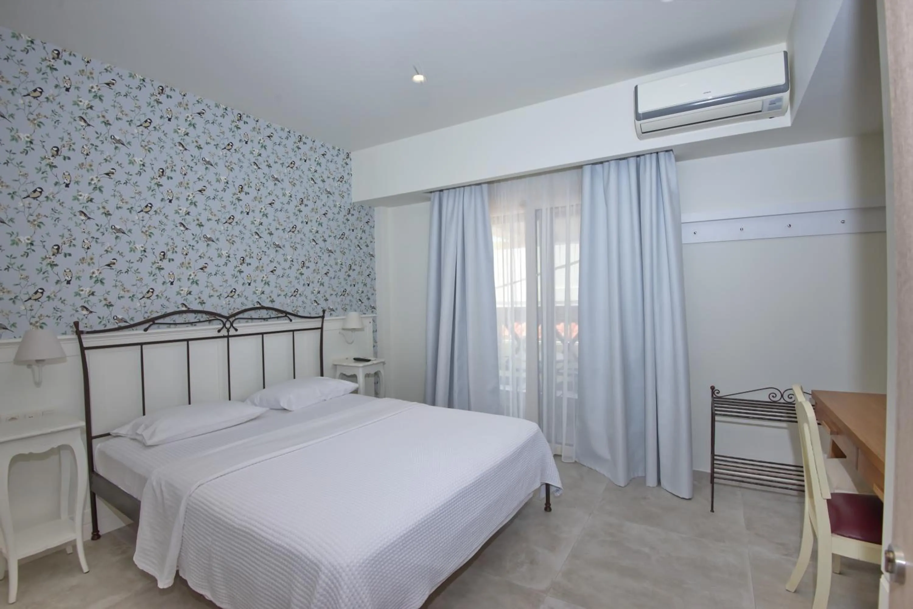 Double Room in Liadromia Hotel