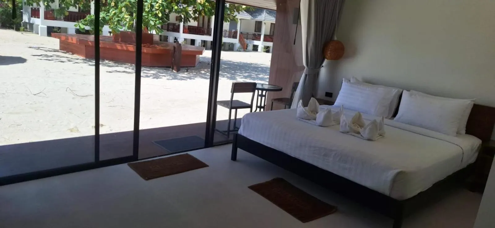 Bedroom, Bed in Nice Sea Resort