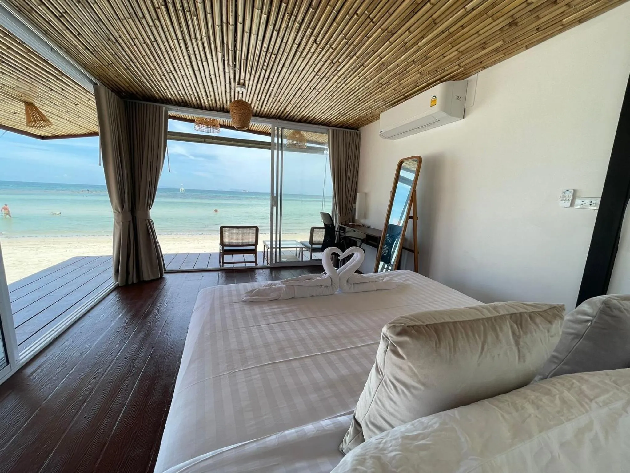 Bed in Nice Sea Resort