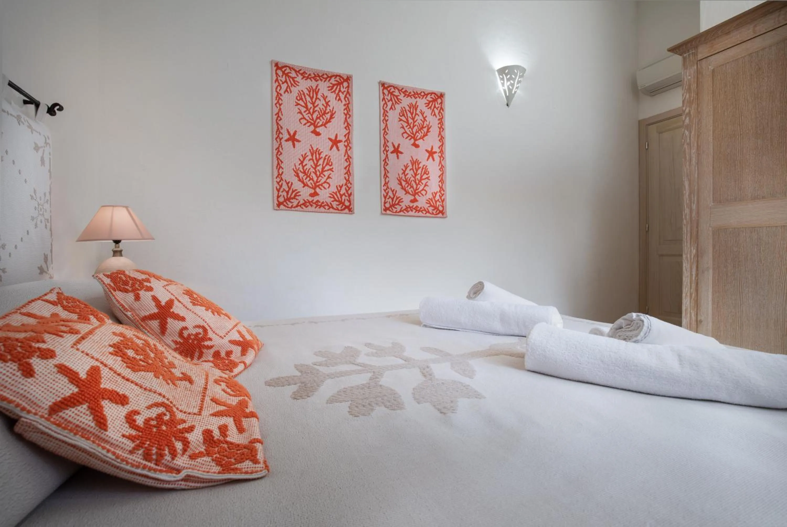 Photo of the whole room, Bed in Punta Falcone Resort