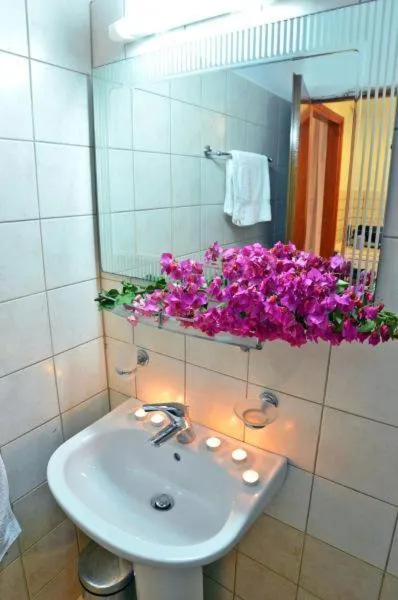 Elea Hotel Apartments and Villas