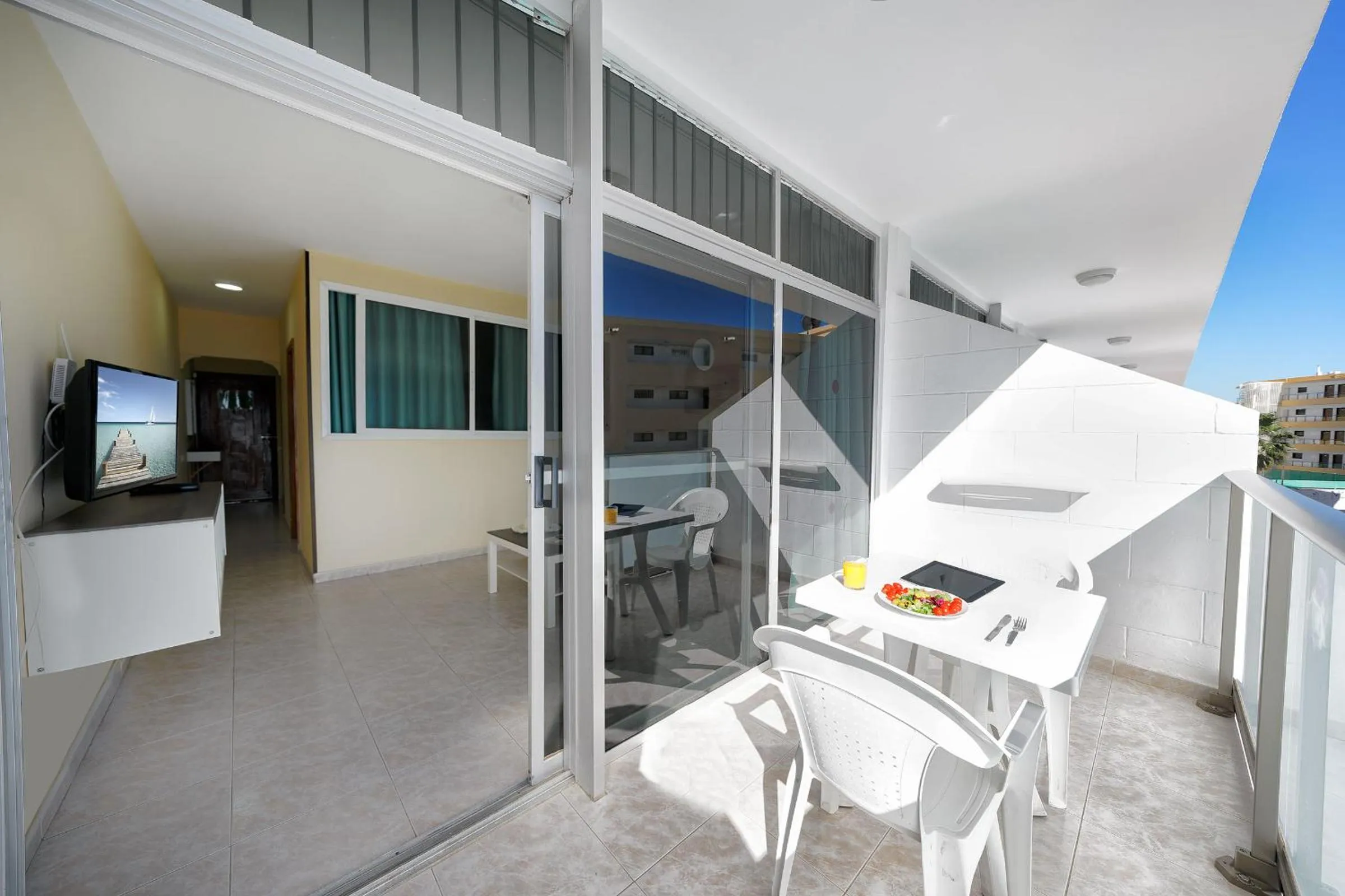 Balcony/Terrace in Apartamentos Strelitzias