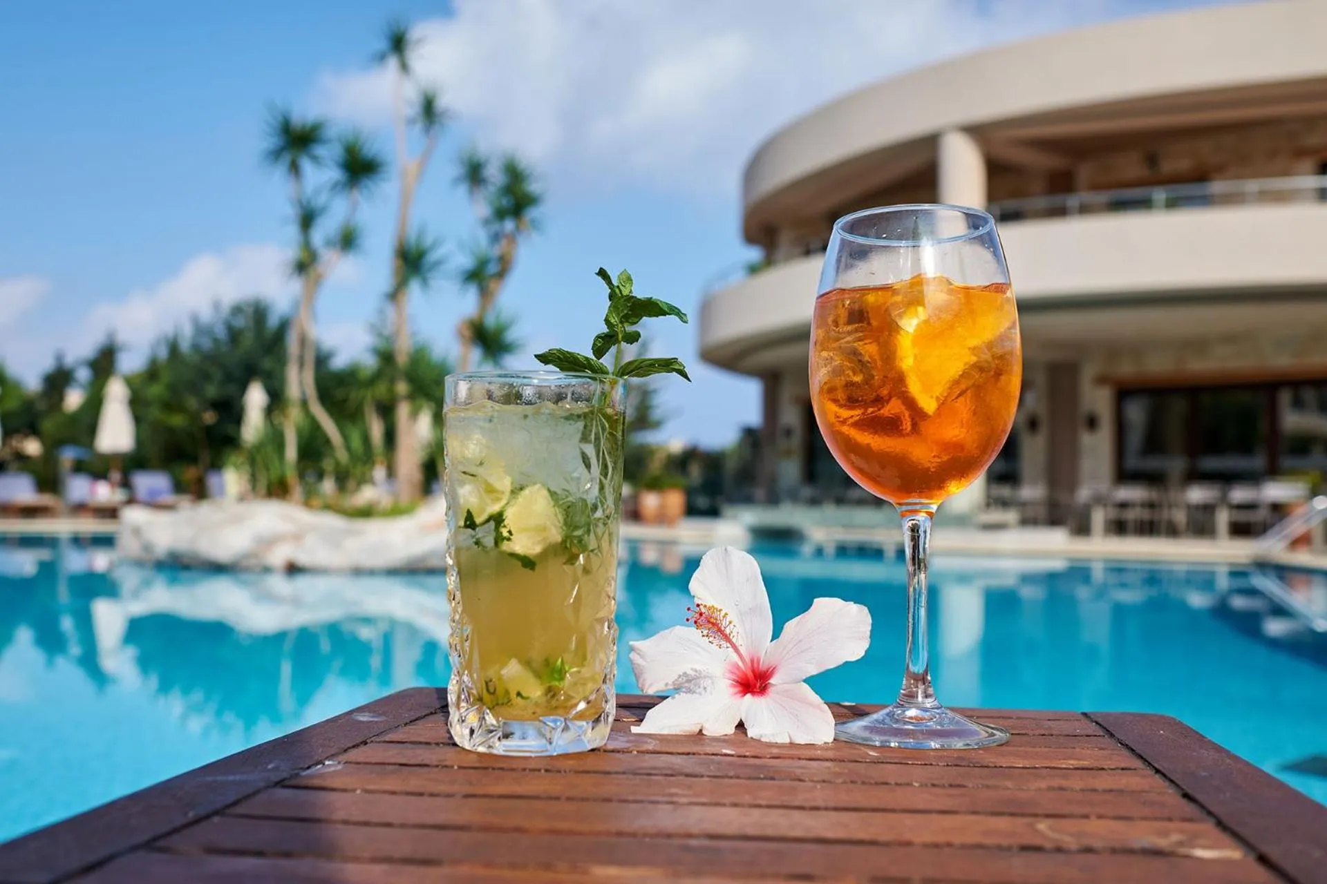 Drinks in Cactus Royal Spa & Resort Adults Only