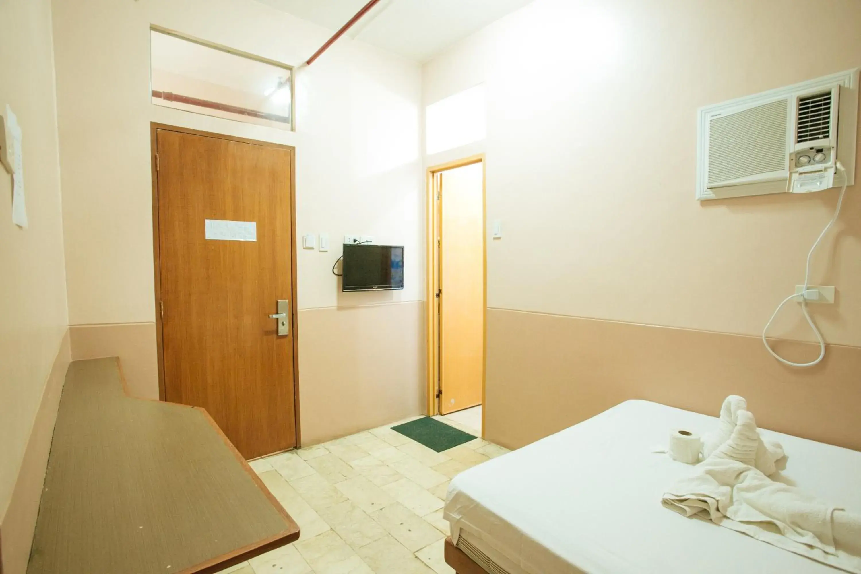 Bed in GV Hotel - Tagbilaran City Bed in GV Hotel - Tagbilaran City