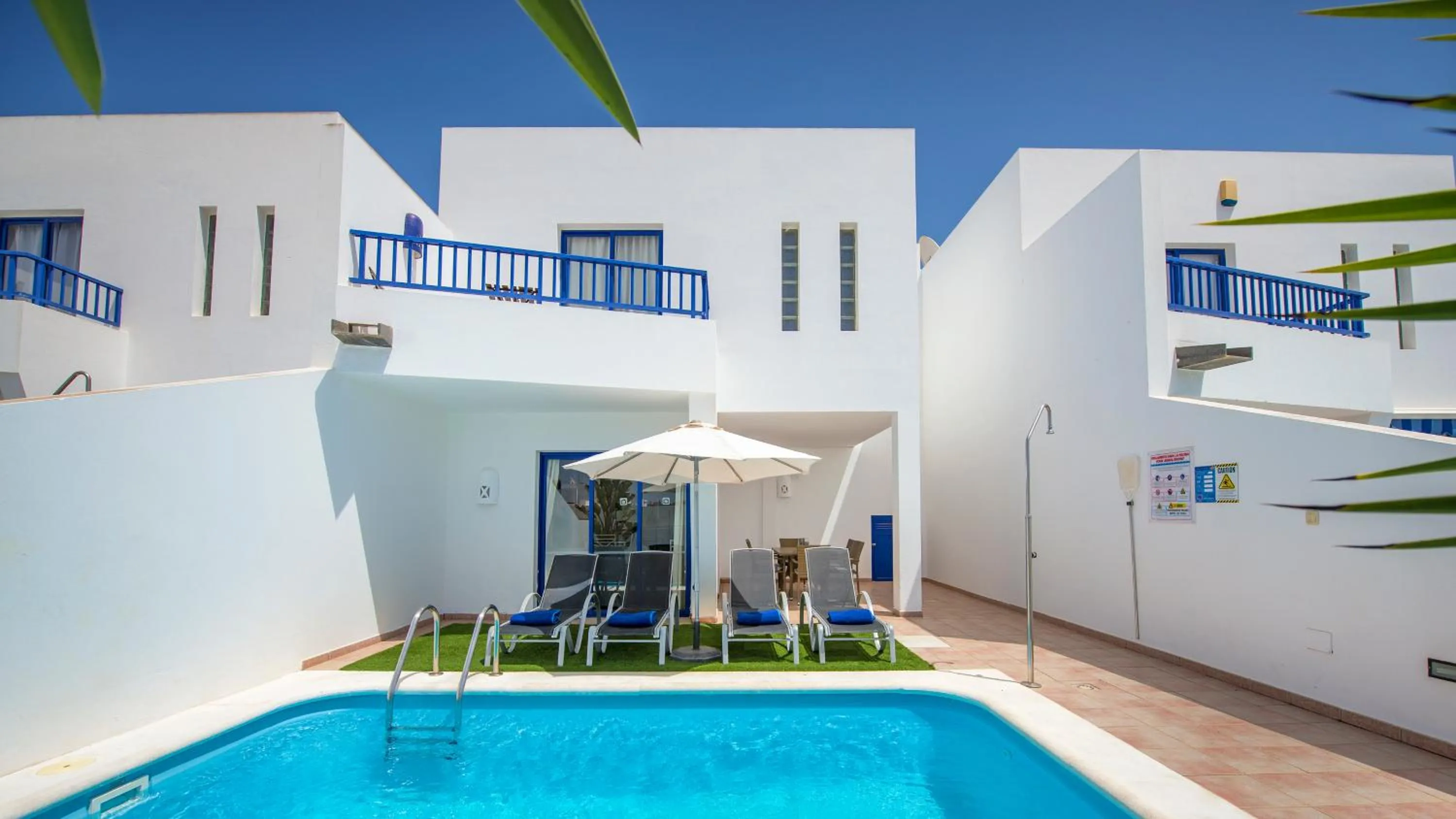 Patio in Villas Puerto Rubicon