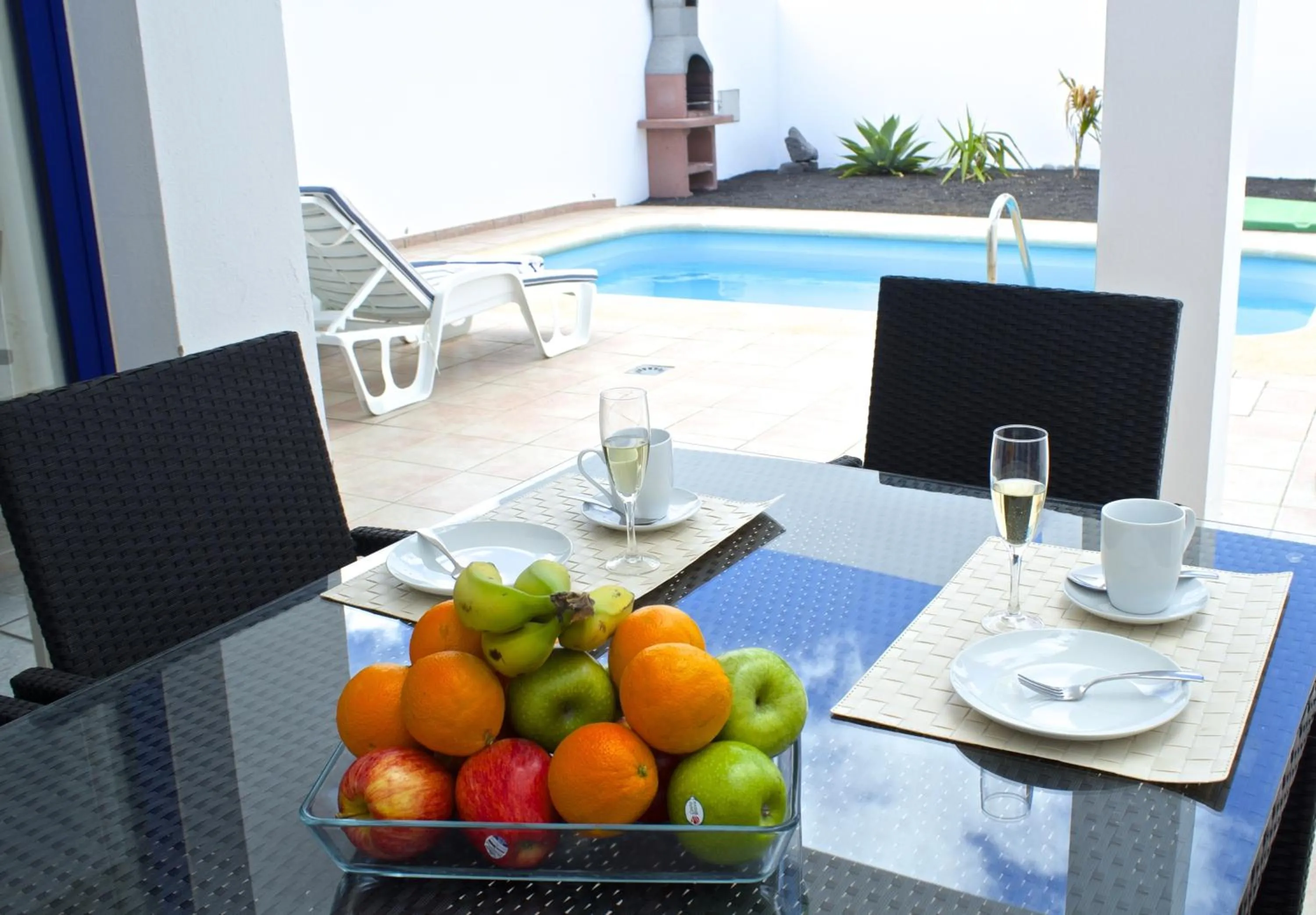 Swimming pool in Villas Puerto Rubicon