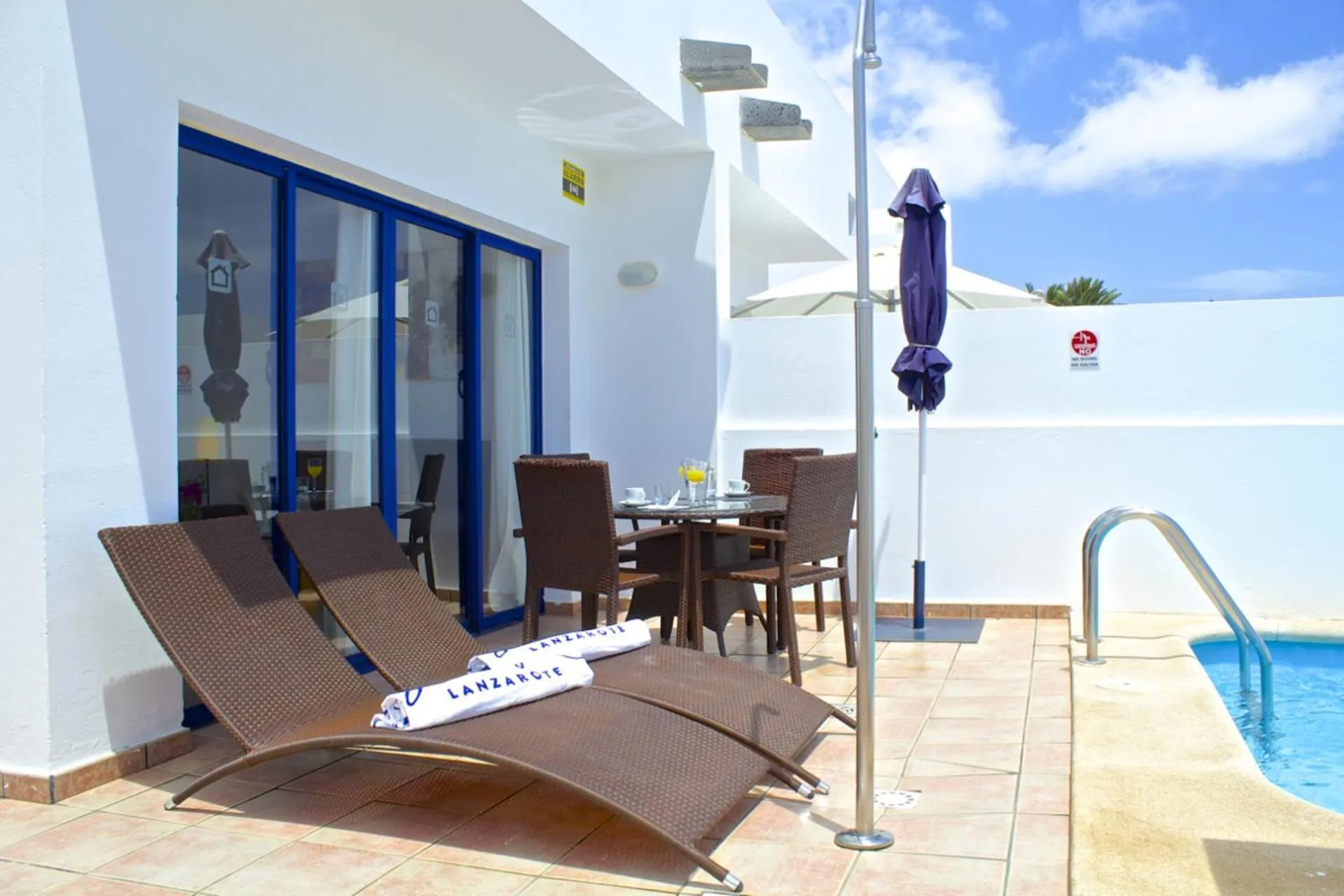 Patio in Villas Puerto Rubicon