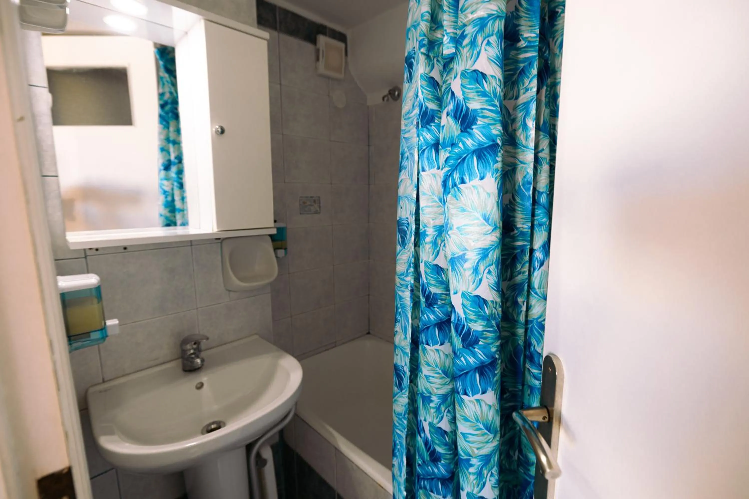 Bathroom in Pension Ptolemeos