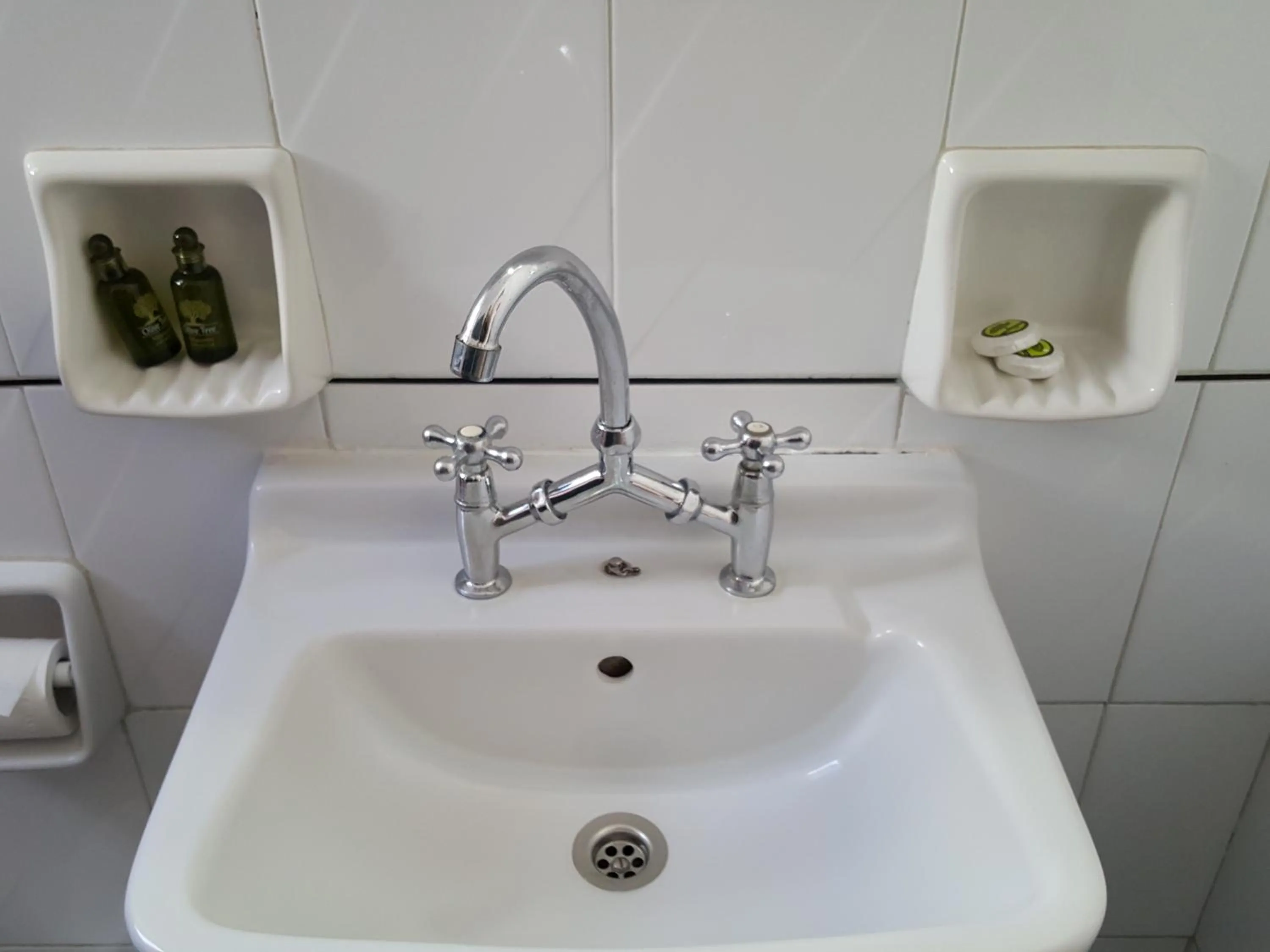 Bathroom in Pension Ptolemeos