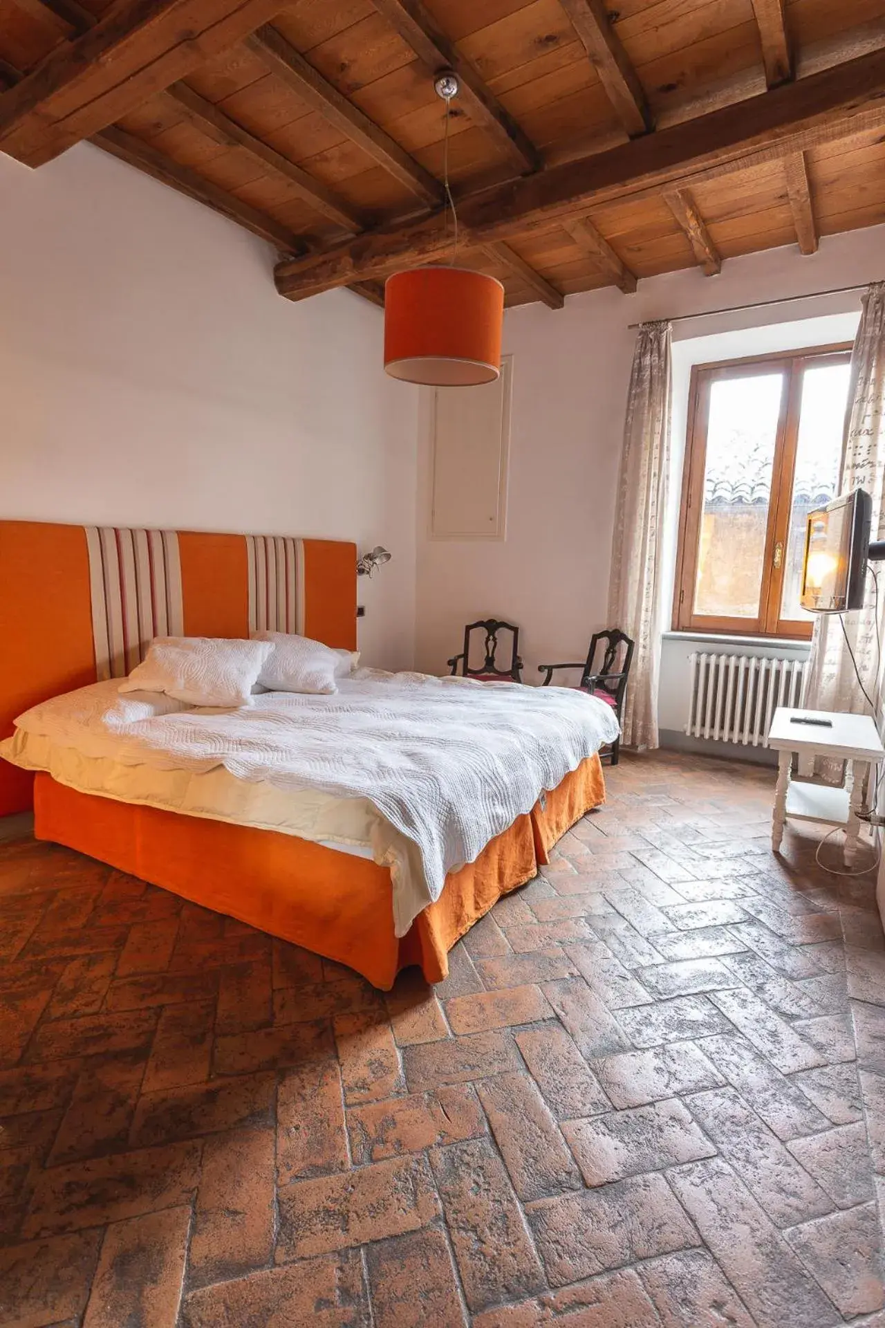 Double or Twin Room in Sant'Angelo 42 Double or Twin Room in Sant'Angelo 42