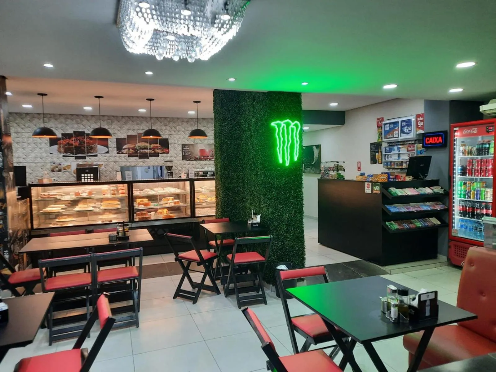 Restaurant/places to eat in Hotel Natal