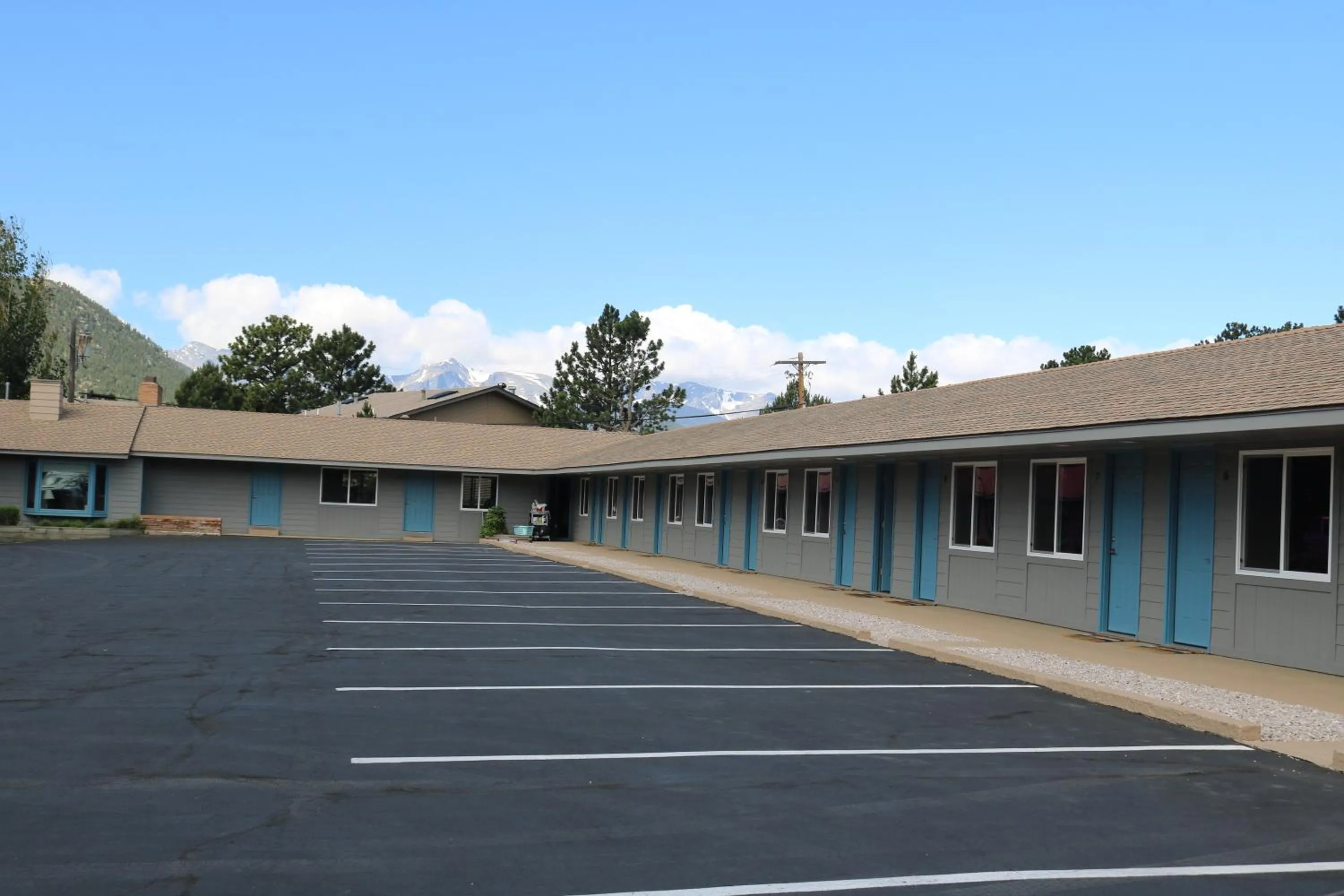 Columbine Inn