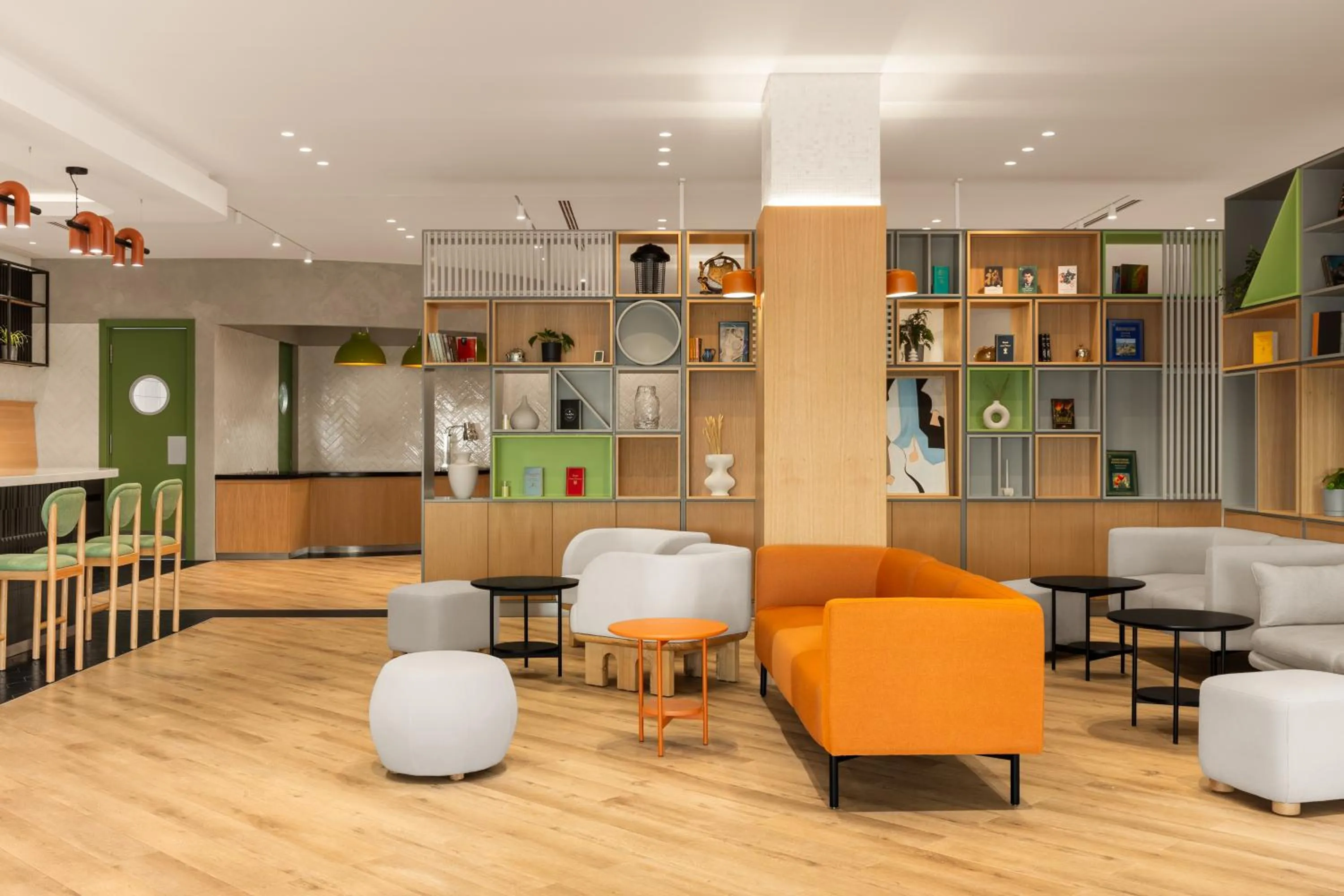 Restaurant/places to eat in Holiday Inn Almaty by IHG