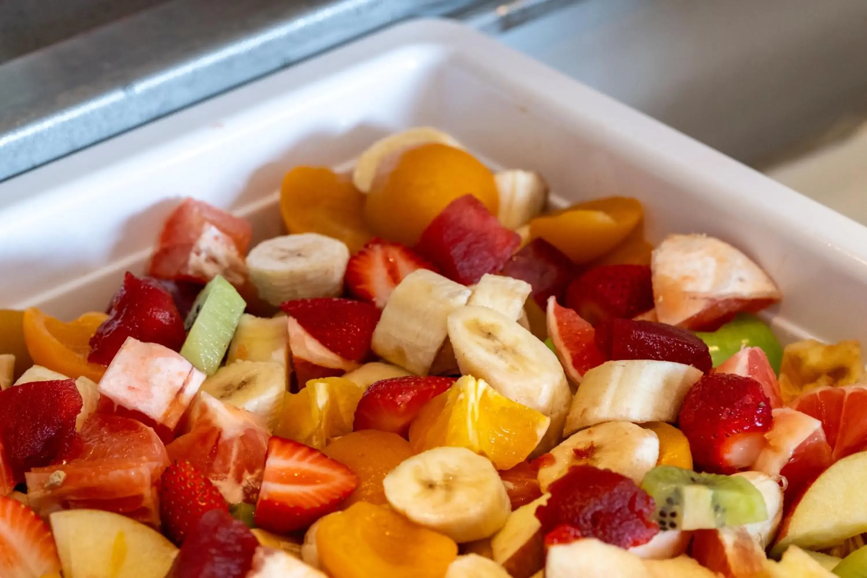 Restaurant/places to eat in Mediterranean Beach Resort Restaurant/places to eat in Mediterranean Beach Resort