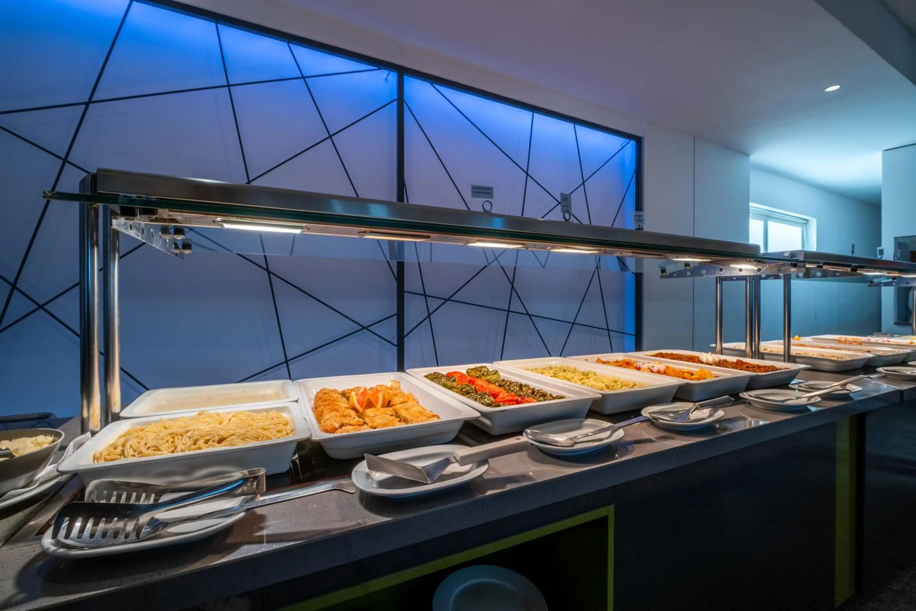 Restaurant/places to eat in Mediterranean Beach Resort