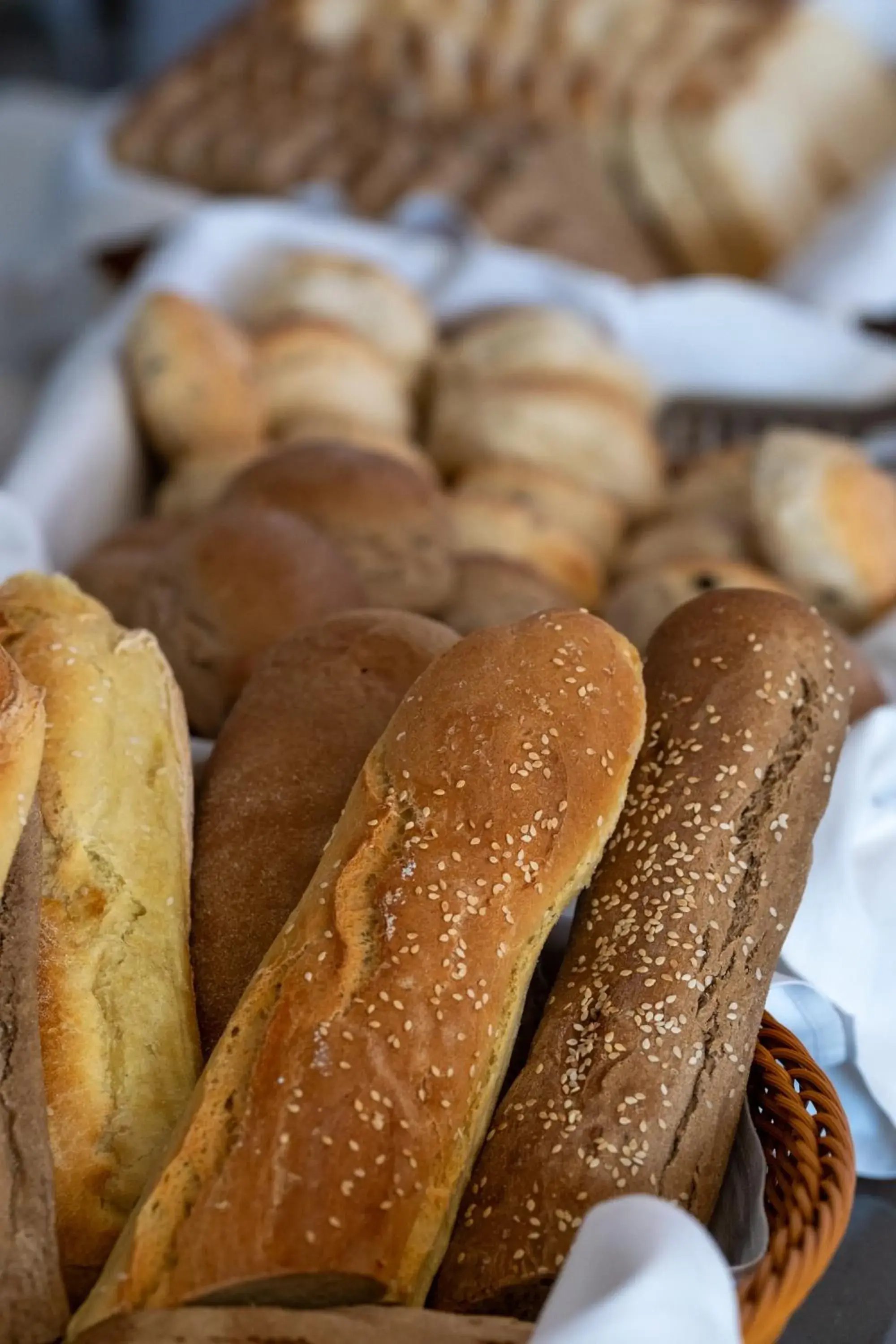 Restaurant/places to eat in Mediterranean Beach Resort Restaurant/places to eat in Mediterranean Beach Resort