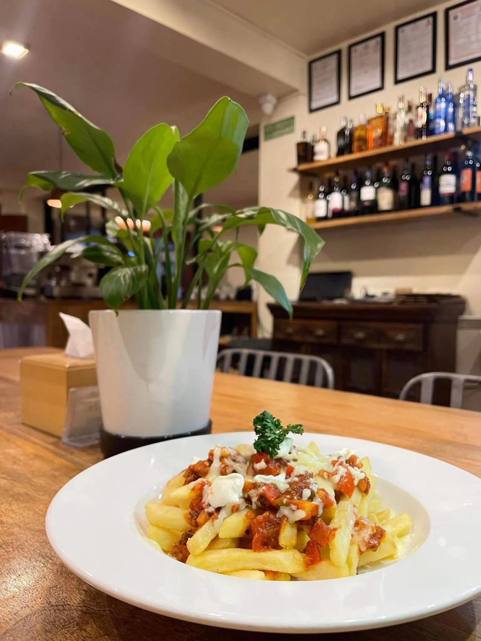 Restaurant/places to eat in Hotel Timila